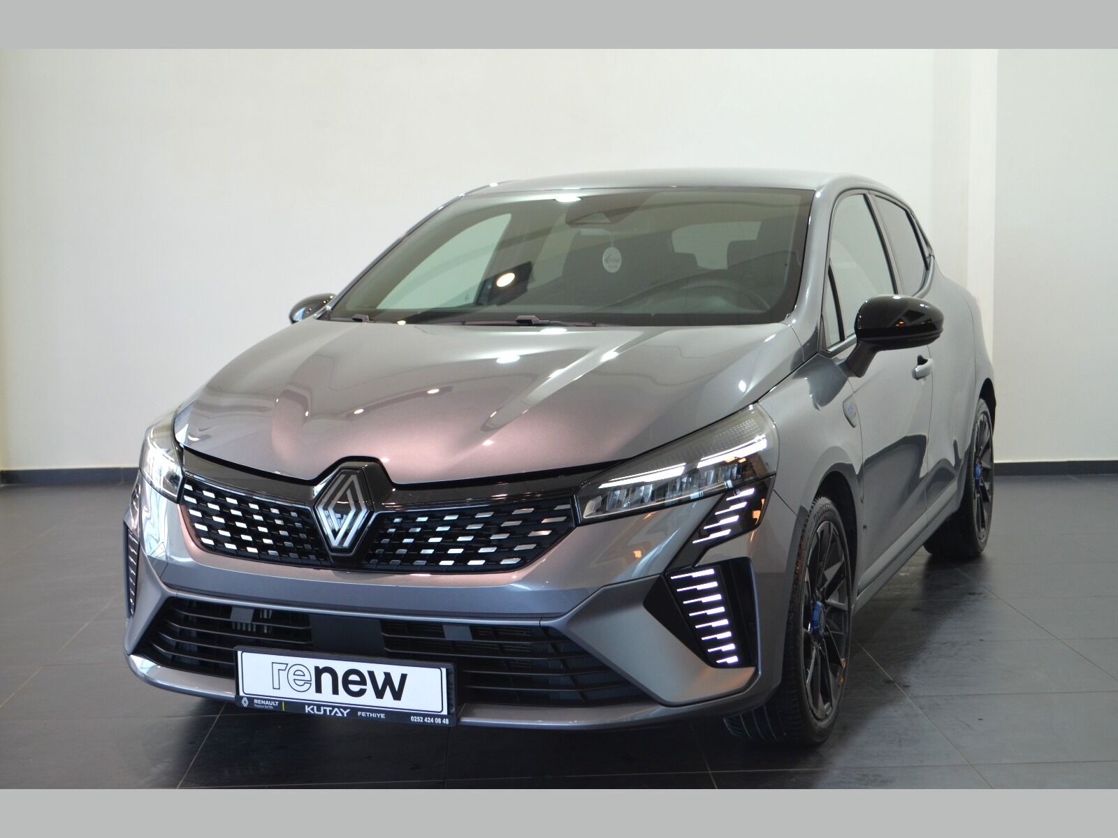 Renault Clio 1.0 TCE Techno Esprit Alpine	X-Tronic