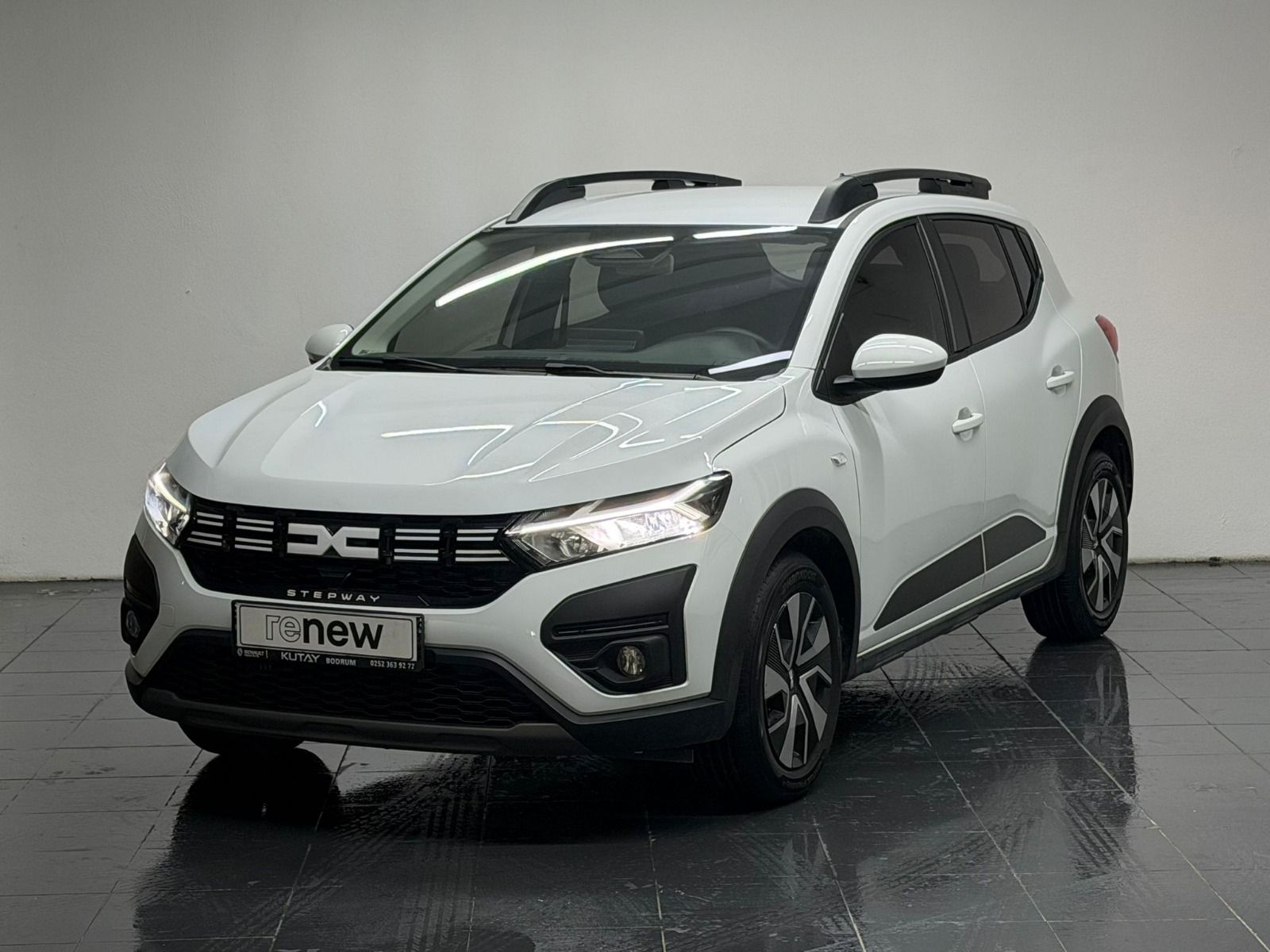 Dacia Sandero Stepway 1.0 TCE Expression CVT