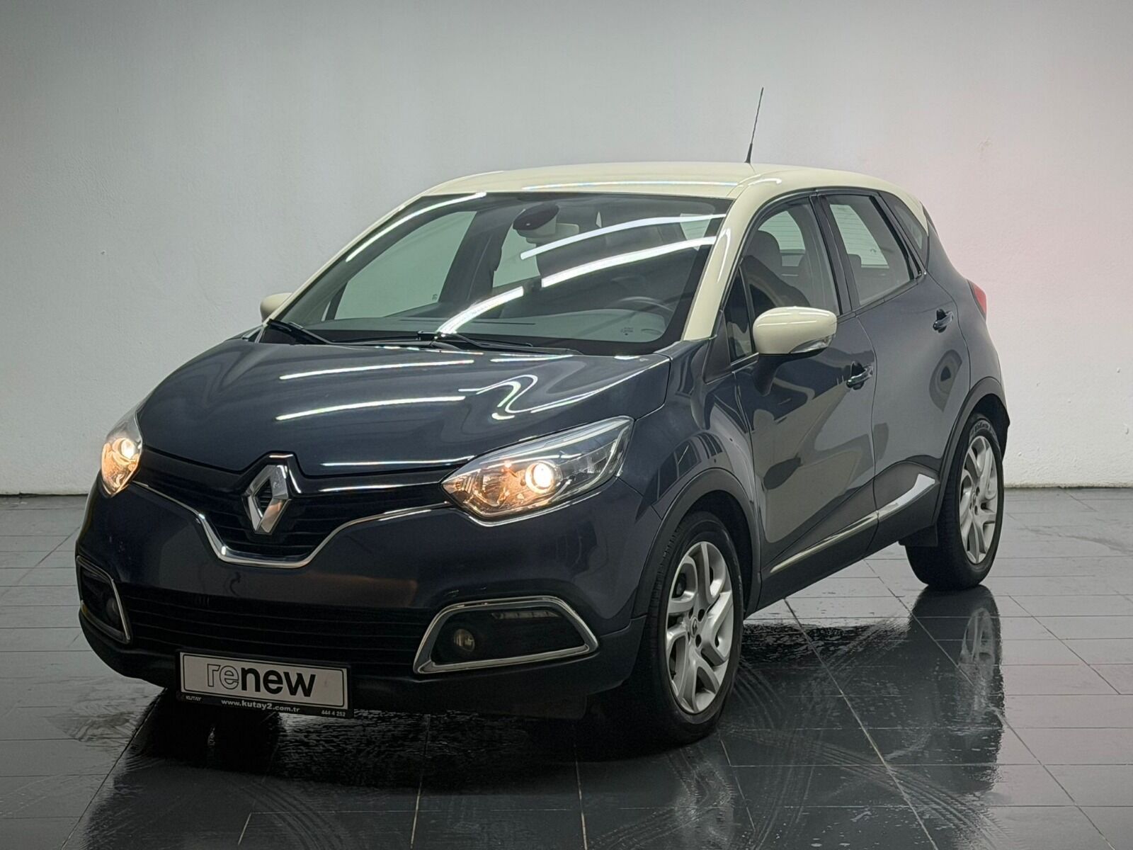 Renault Captur Crossover 1.2 Turbo Icon EDC