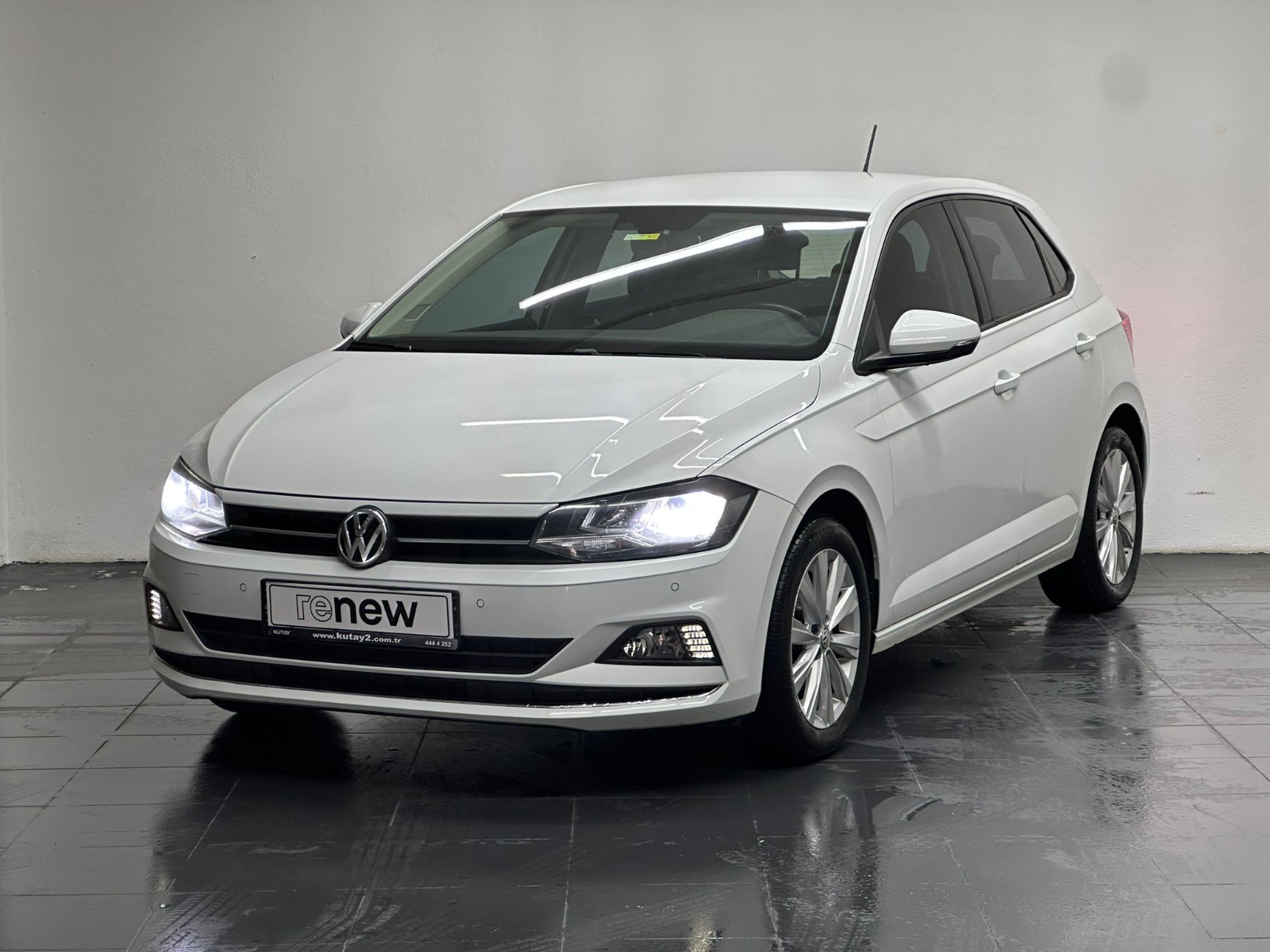 Volkswagen Polo Hatchback 1.0 TSI Highline DSG