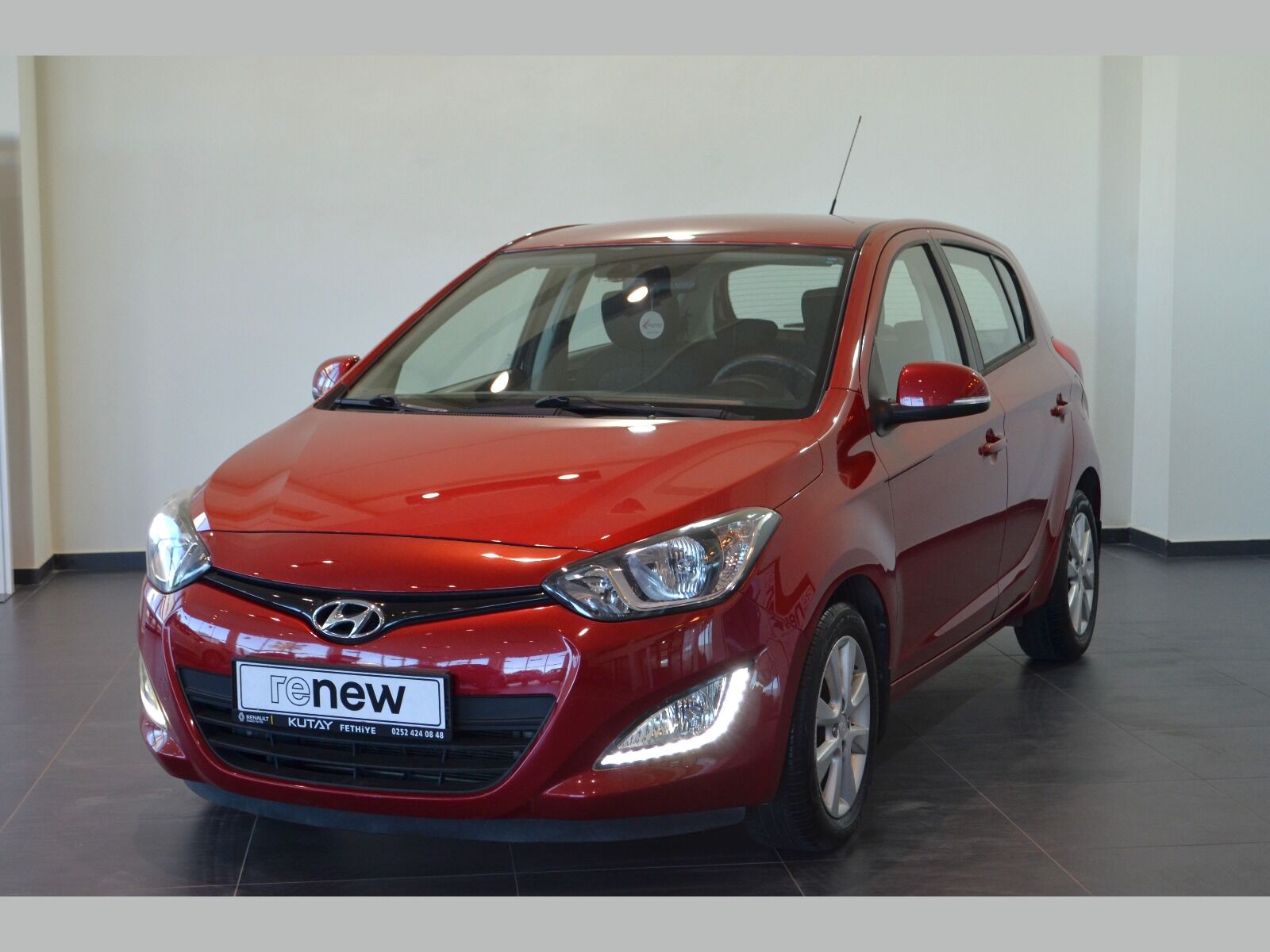 Hyundai i20 Hatchback 1.4 CVVT Sense Otomatik