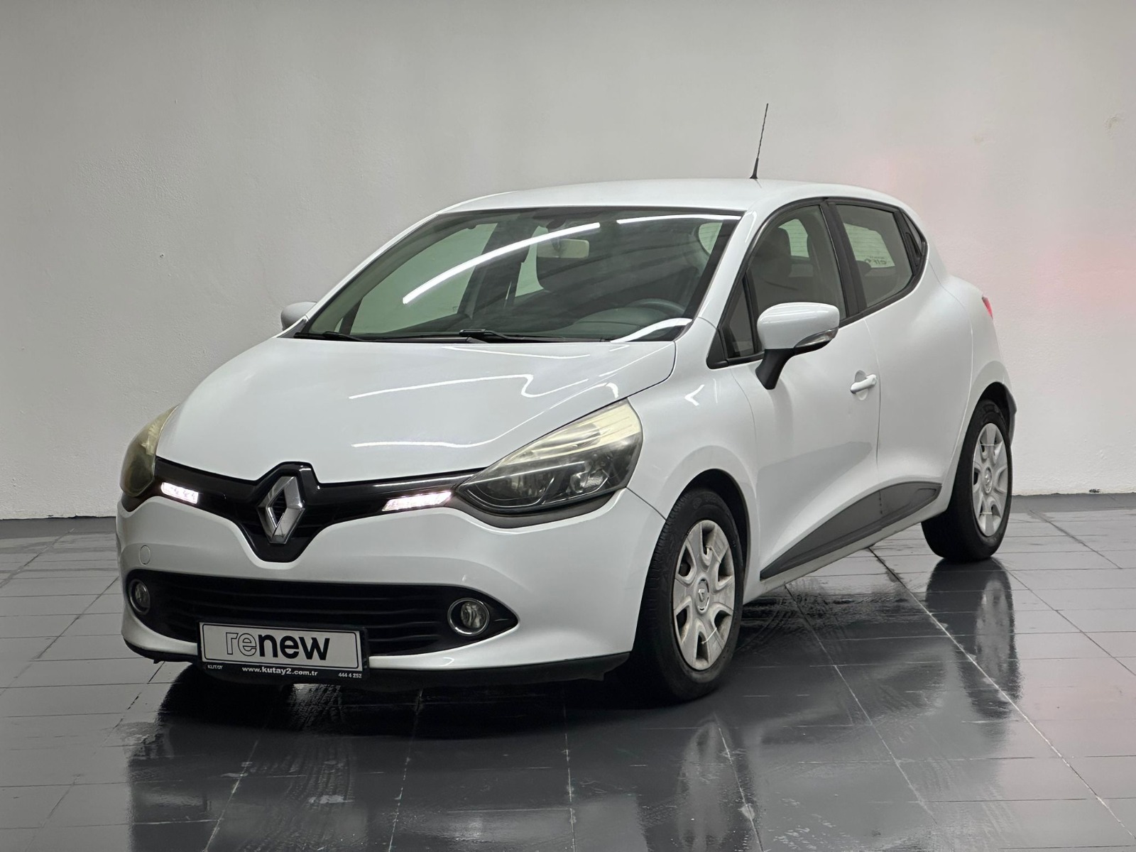 Renault Clio Hatchback 1.2 16V Joy