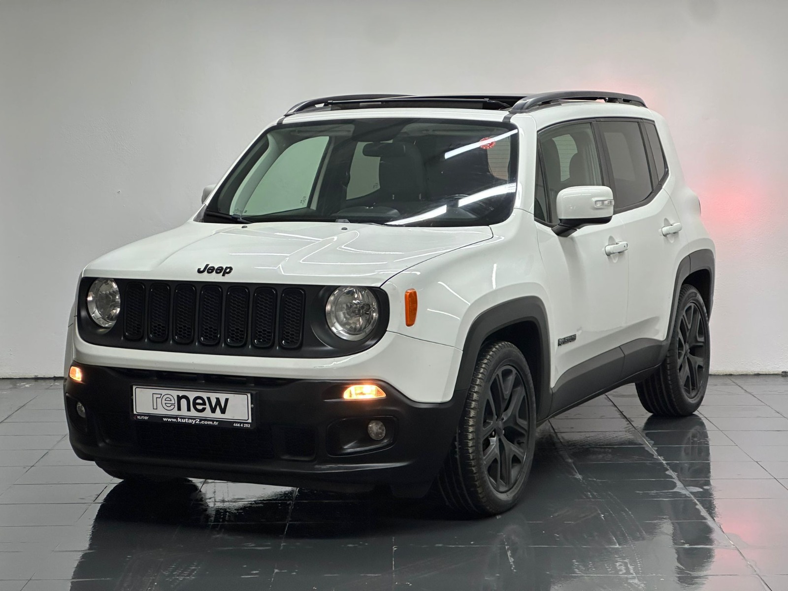 Jeep Renegade SUV 1.6 L MultiJet II 4x2 Night Eagle DDCT