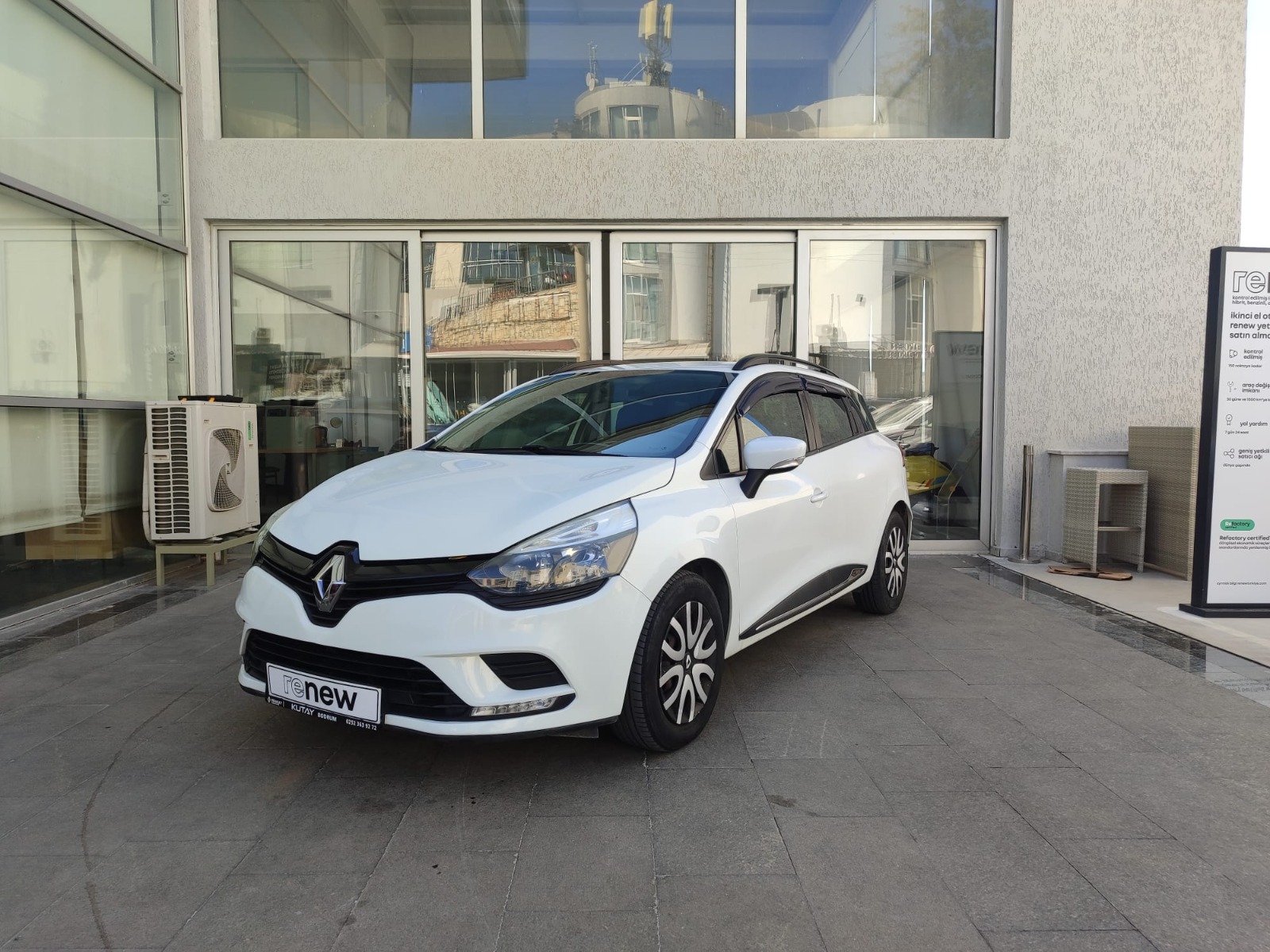 Renault Clio Sport Tourer 0.9 TCe Joy