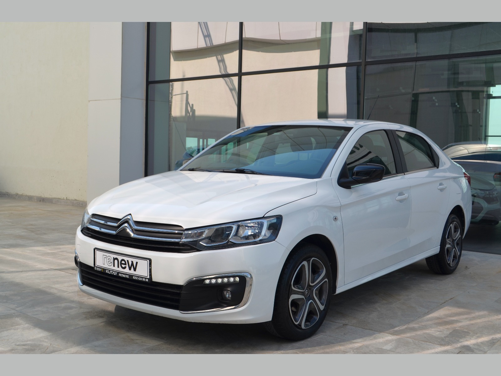 Citroen C-Elysee Sedan 1.5 BlueHDI Feel