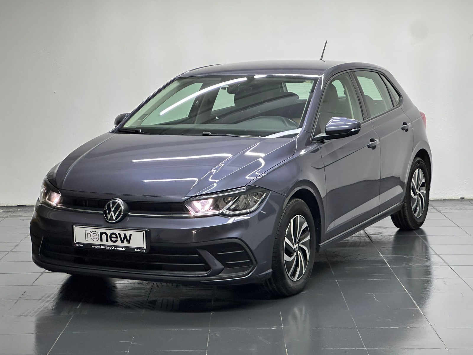 Volkswagen Polo Hatchback 1.0 Life DSG