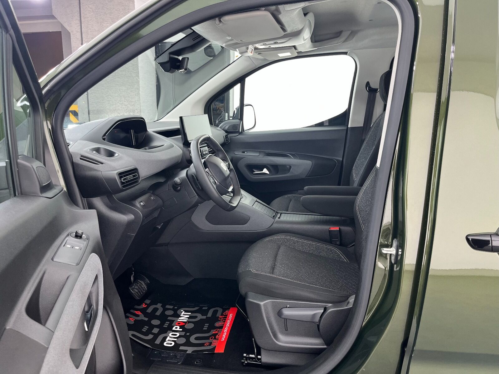 Peugeot Rifter 1.5 BlueHDI Allure EAT8 - 2025 - Detay