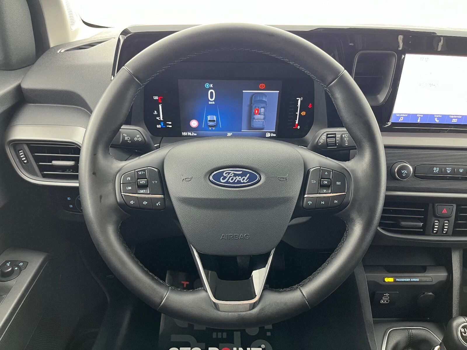 Ford Tourneo Courier 1.5L EcoBlue Deluxe - 2024 - Detay