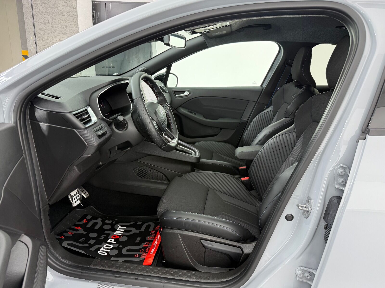 Renault Clio 1.0 TCE Techno Esprit Alpine X-Tronic - 2025 - Detay