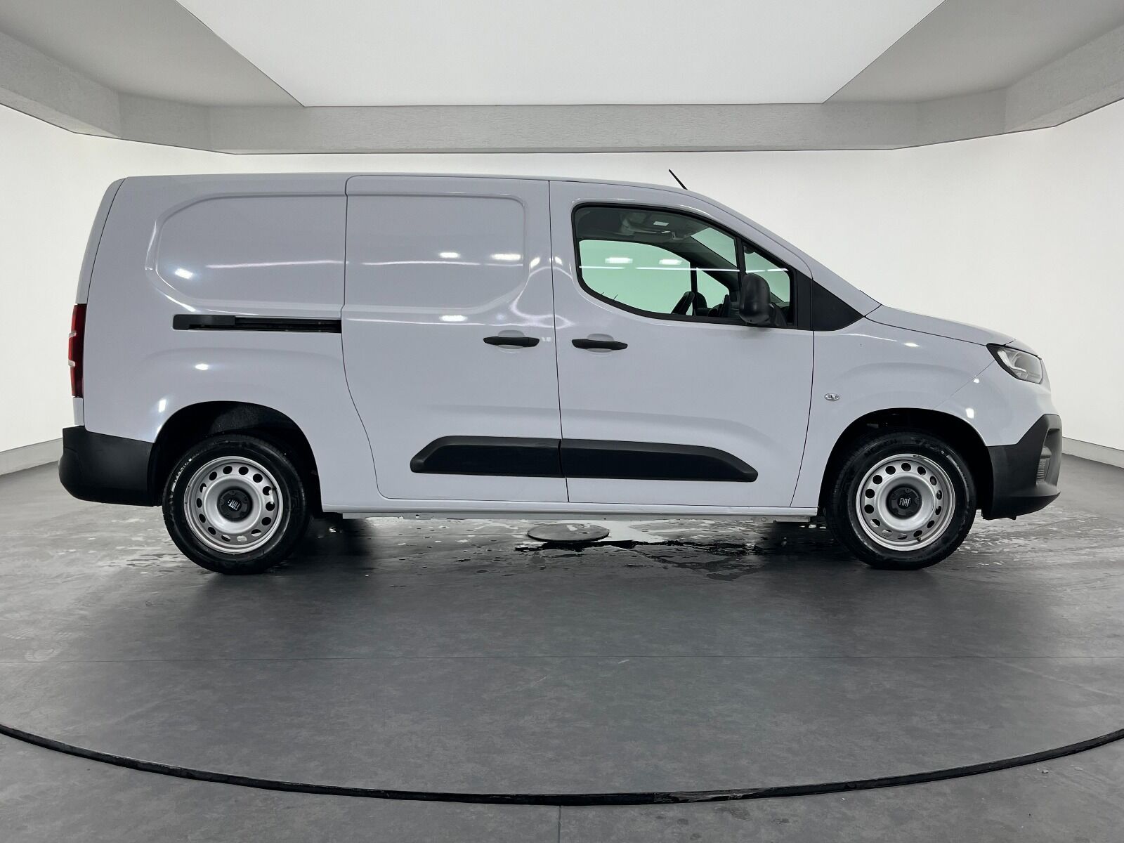 Fiat Doblo Cargo 1.5 BlueHDİ Maxi - 2024 - Detay