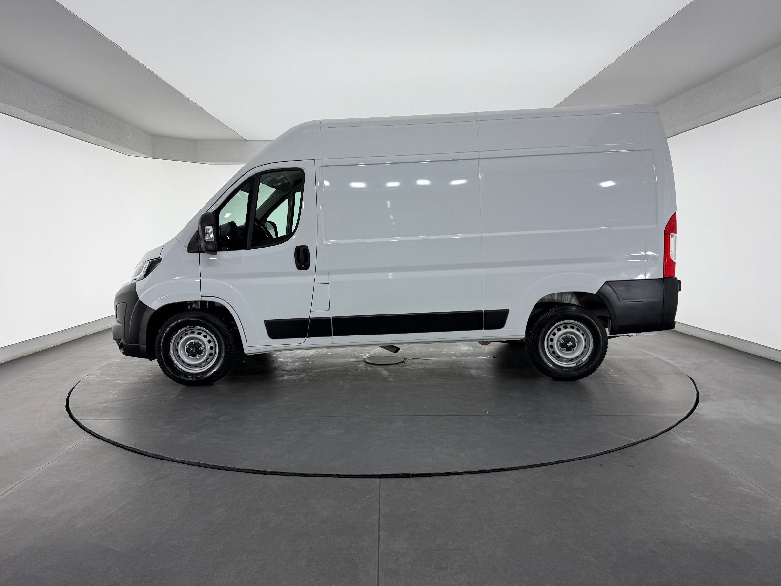 Fiat Ducato 2.2 MultiJet Maxi 11.5m3 S2 - 2025 - Detay