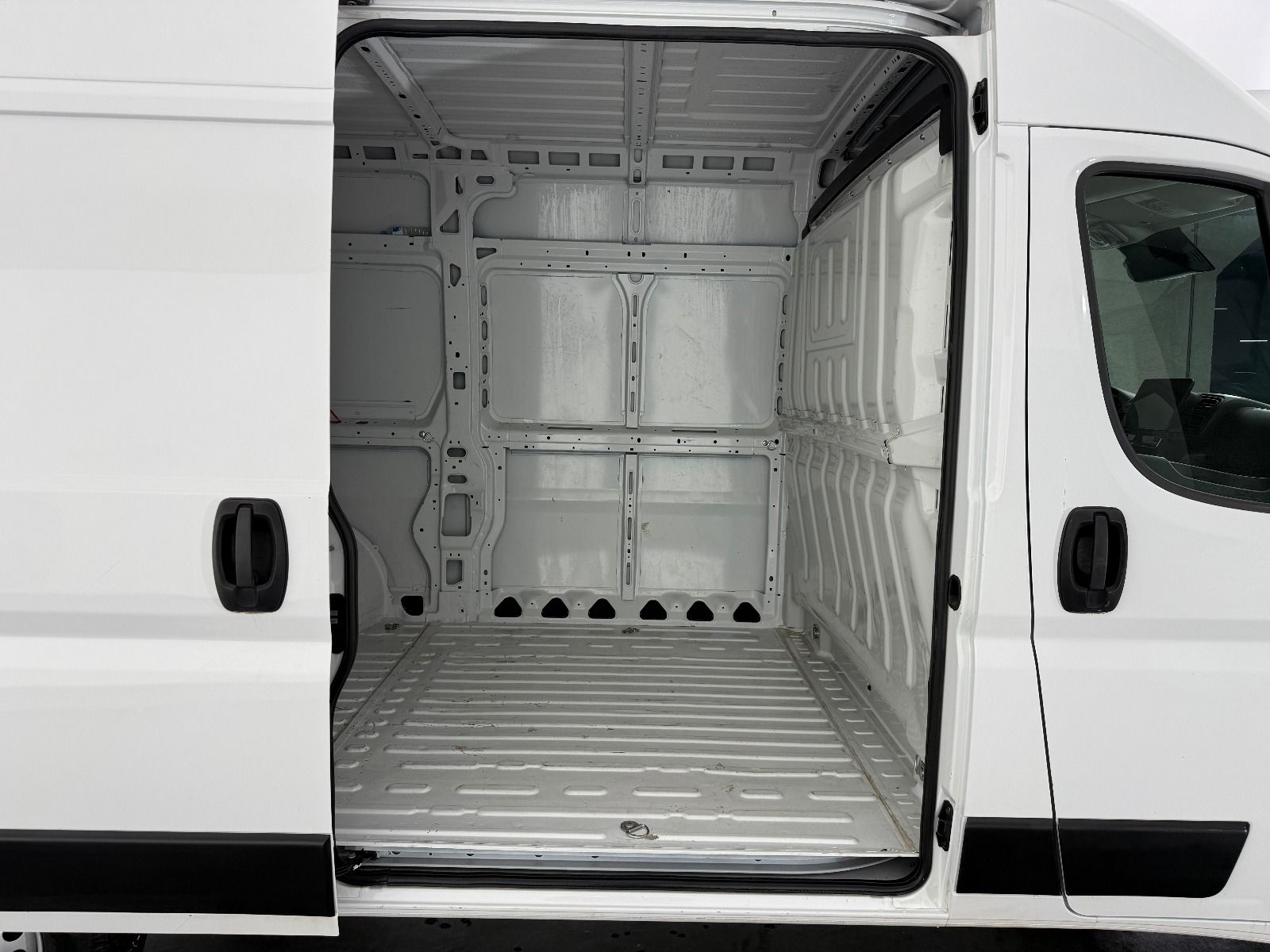 Fiat Ducato 2.2 MultiJet Maxi 11.5m3 S2 - 2025 - Detay