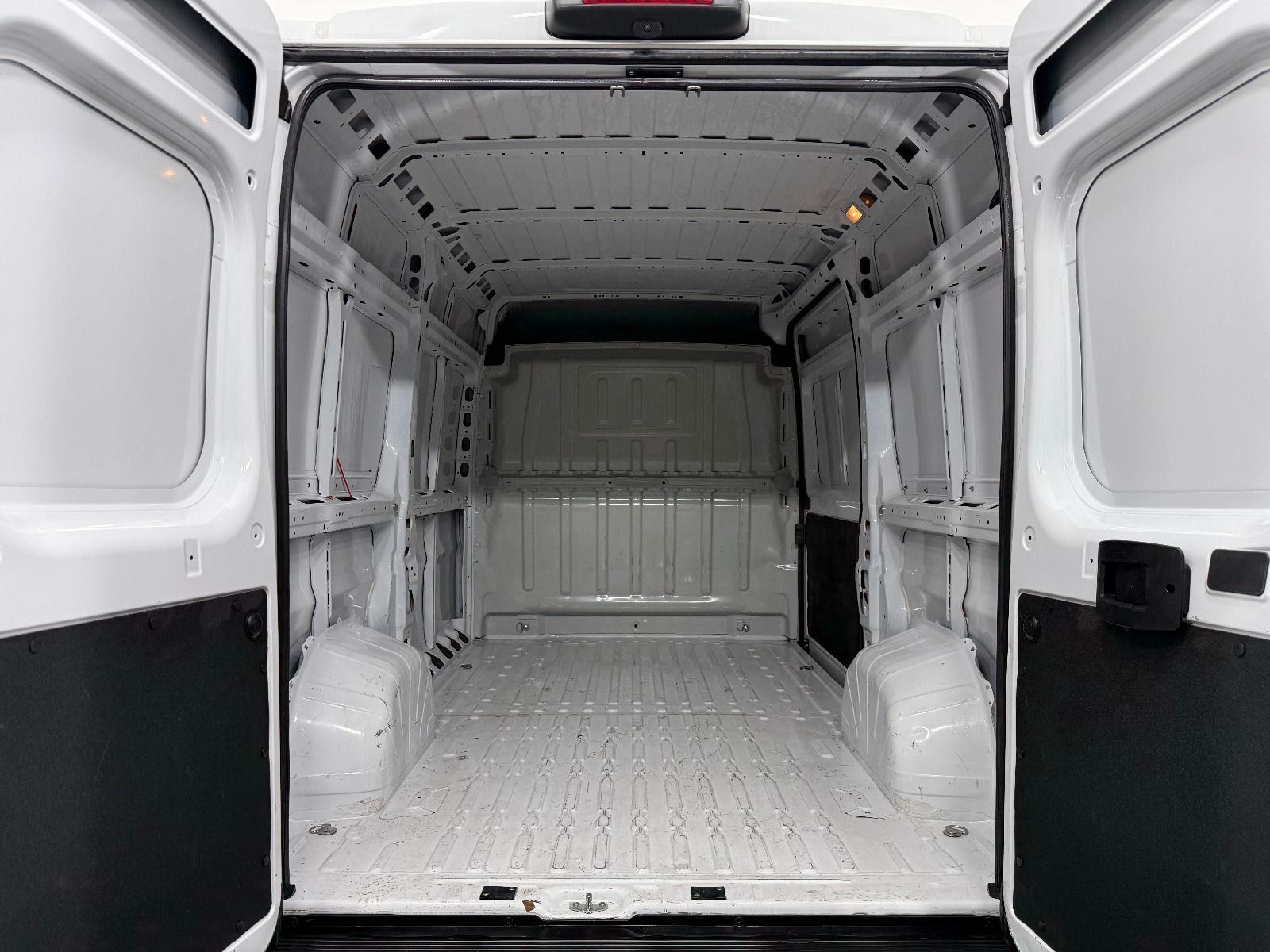 Fiat Ducato 2.2 MultiJet Maxi 11.5m3 S2 - 2025 - Detay