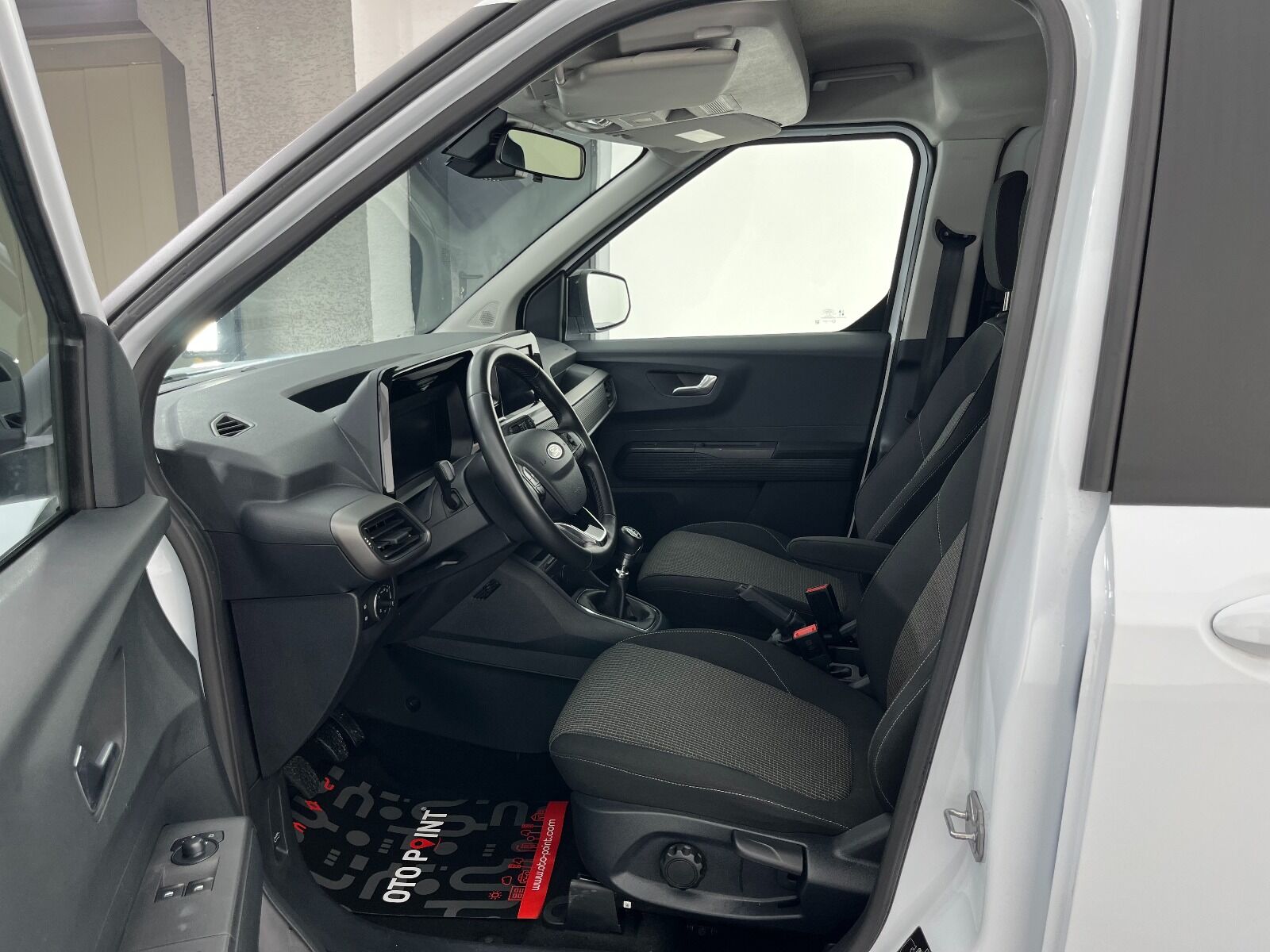 Ford Tourneo Courier Kombi 1.5 EcoBlue Deluxe - 2024 - Detay