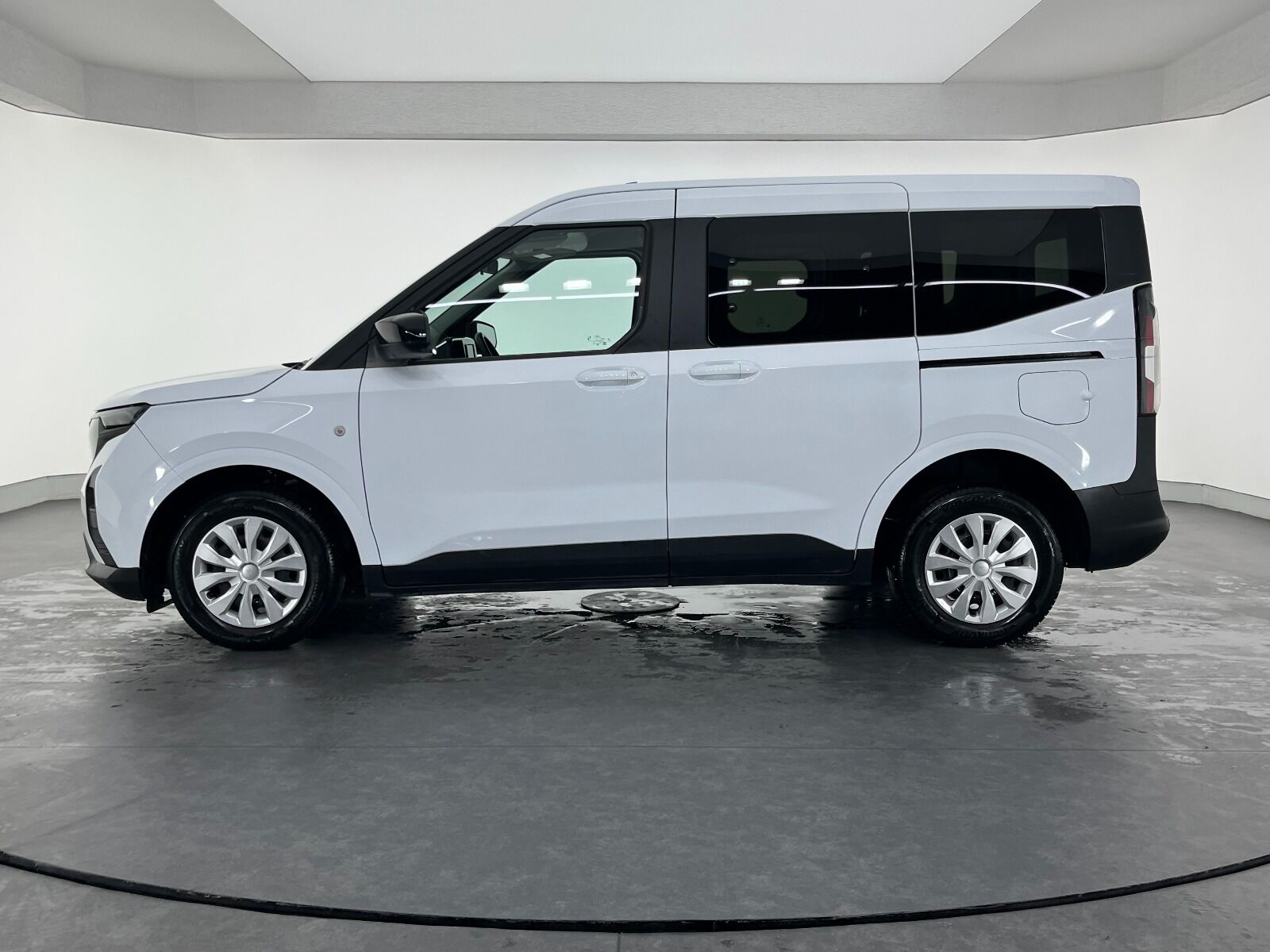 Ford Tourneo Courier Kombi 1.5 EcoBlue Deluxe - 2024 - Detay