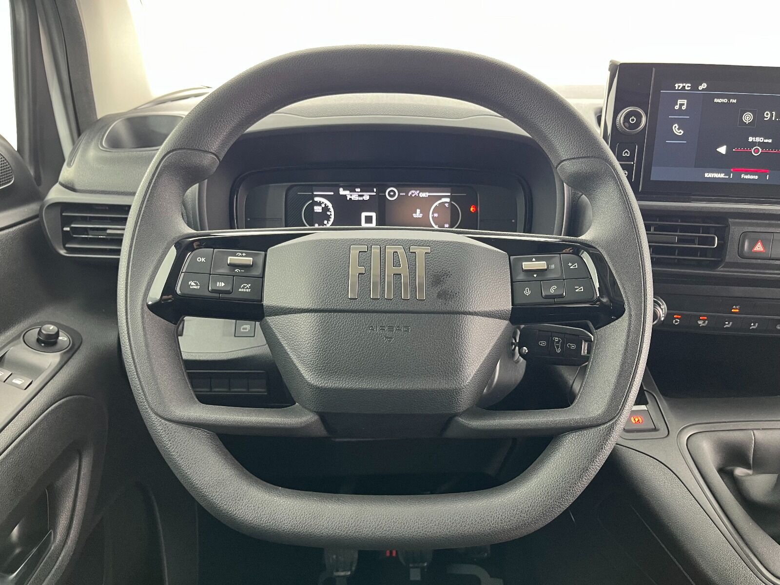 Fiat Doblo Cargo 1.5 BlueHDİ Maxi - 2024 - Detay