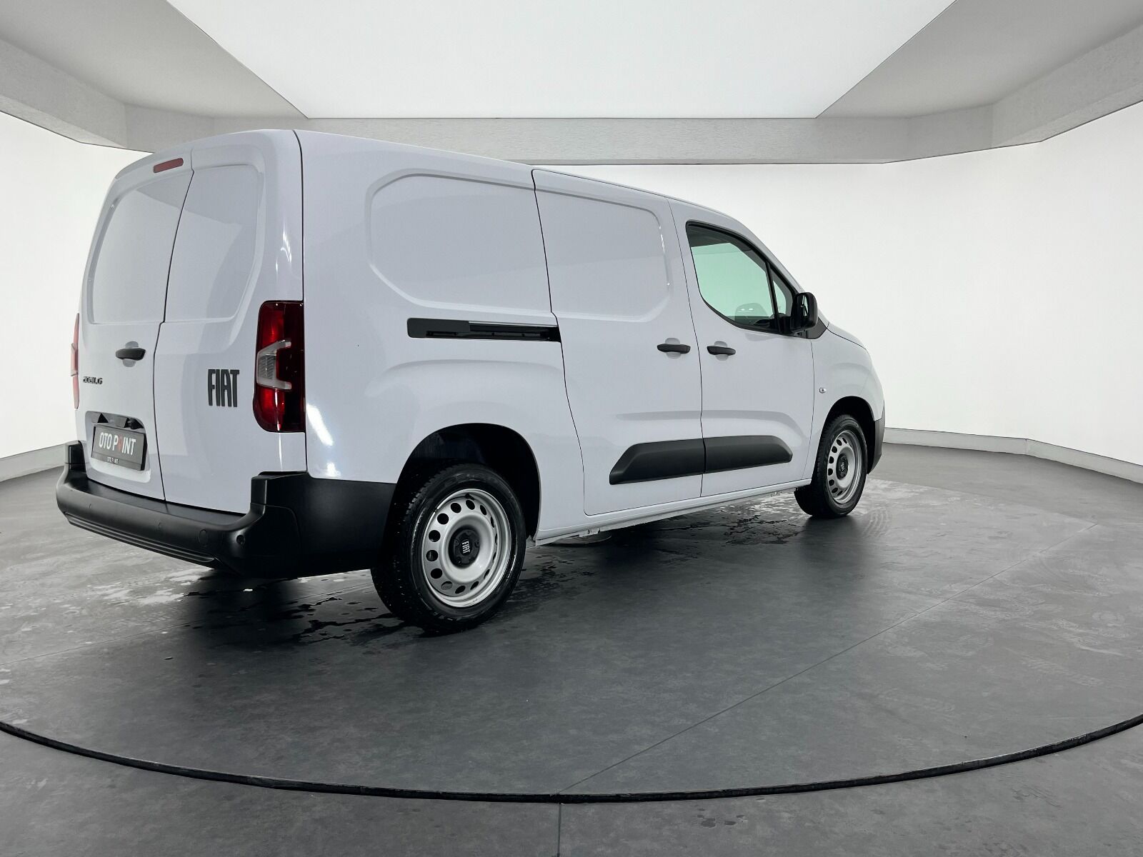 Fiat Doblo Cargo 1.5 BlueHDİ Maxi - 2024 - Detay