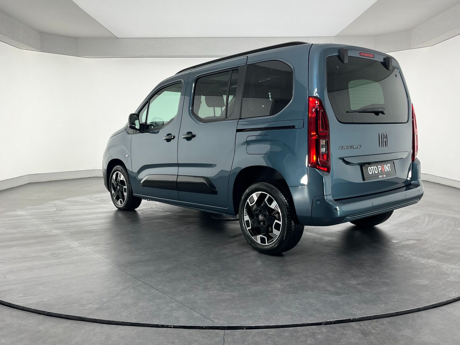 Fiat Doblo Combi 1.5 BlueHDI Premio Plus Otomatik - 2025 - Detay