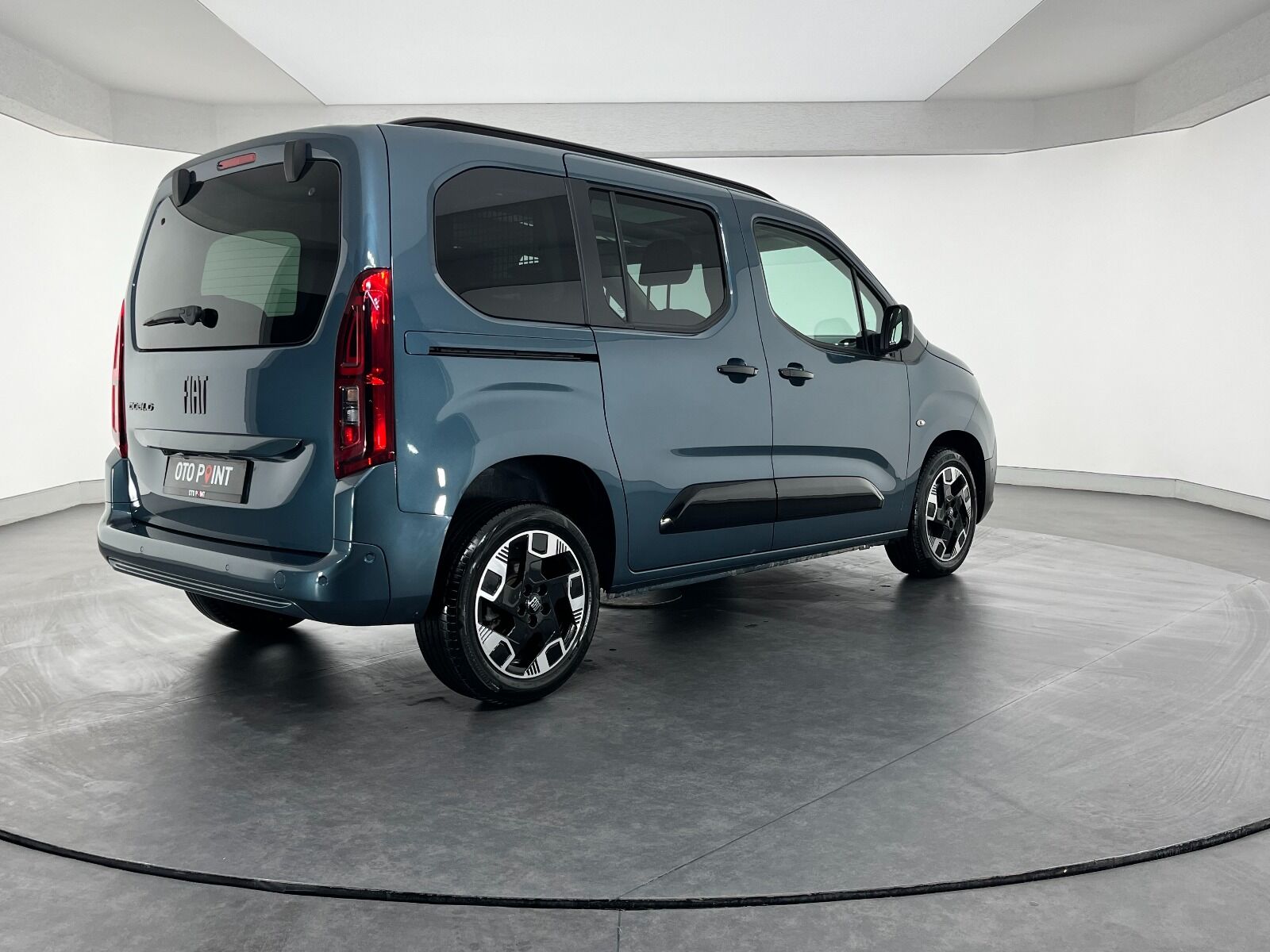 Fiat Doblo Combi 1.5 BlueHDI Premio Plus Otomatik - 2025 - Detay