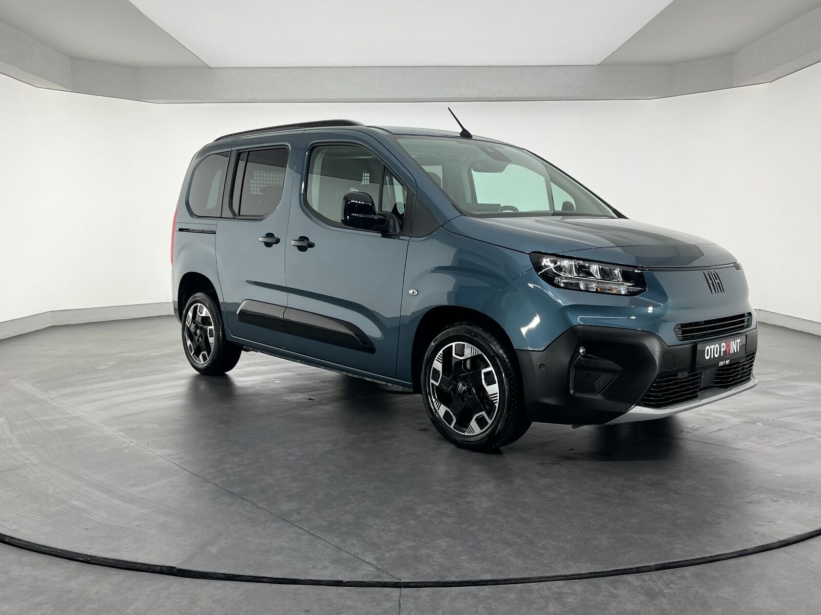 Fiat Doblo Combi 1.5 BlueHDI Premio Plus Otomatik - 2025 - Detay