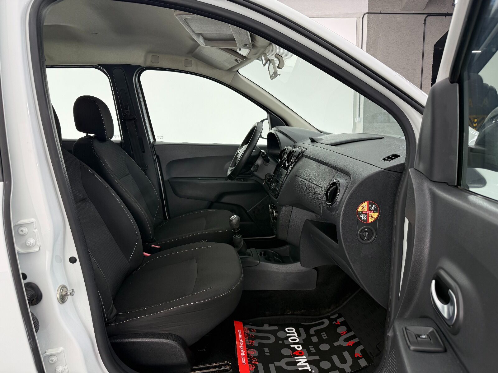 Dacia Lodgy 1.5 BlueDCI (7 Koltuk) Laureate - 2020 - Detay