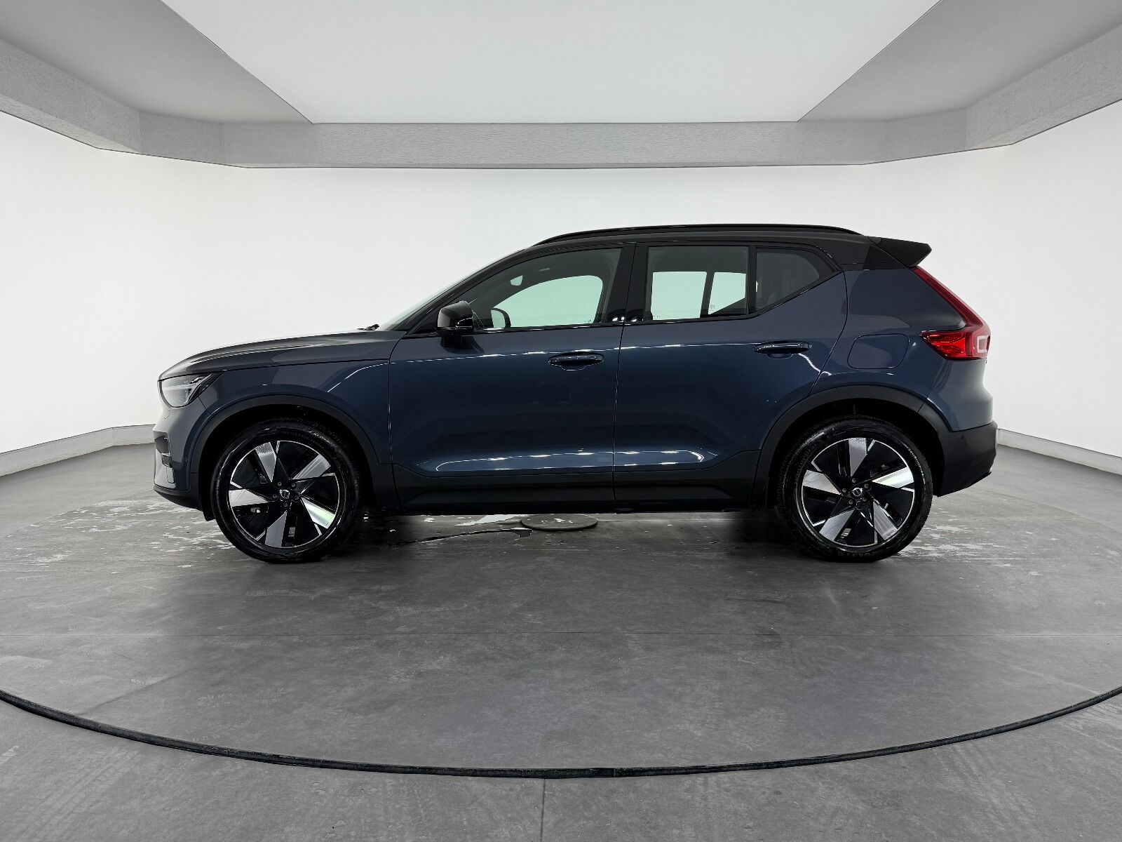 Volvo EX40 Single Motor Extended Range Ultra - 2025 - Detay