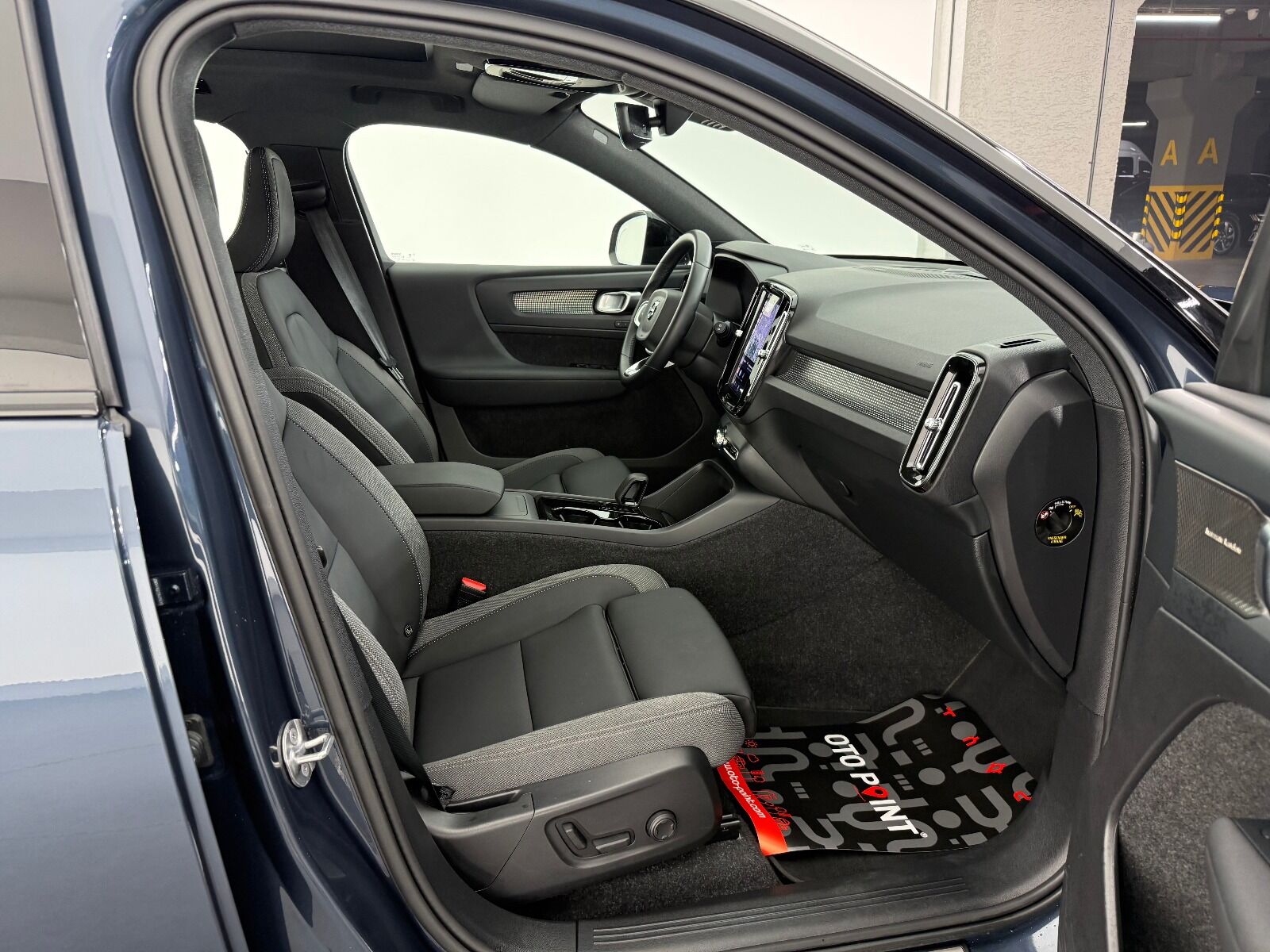 Volvo EX40 Single Motor Extended Range Ultra - 2025 - Detay