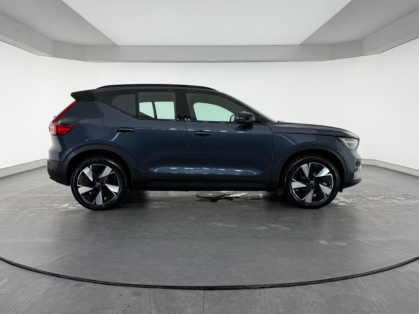 Volvo EX40 Single Motor Extended Range Ultra - 2025 - Detay