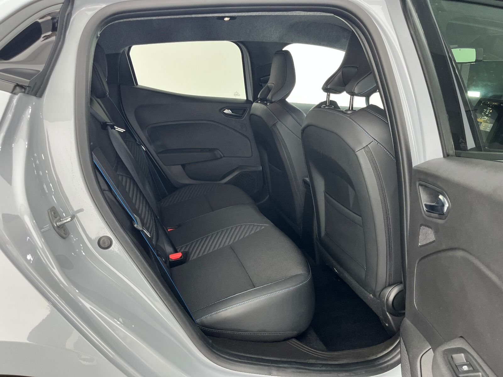 Renault Clio 1.0 TCE Techno Esprit Alpine X-Tronic - 2025 - Detay
