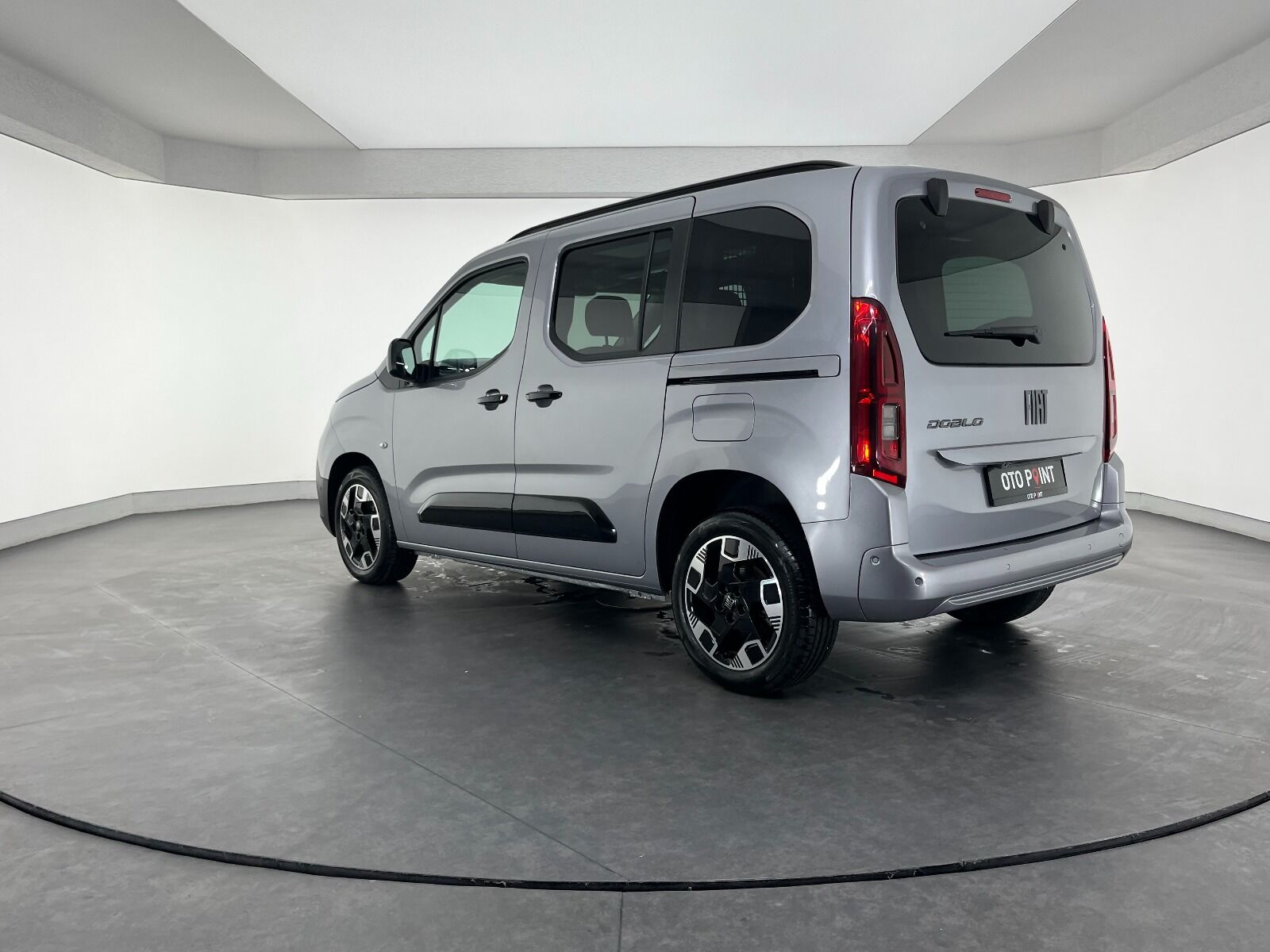 Fiat Doblo Combi 1.5 BlueHDİ Premio Plus - 2025 - Detay