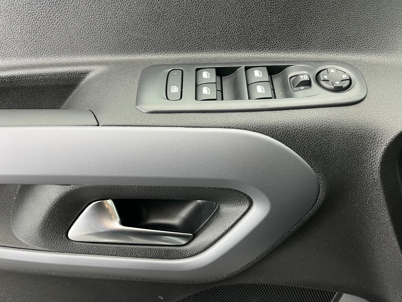 Fiat Doblo Combi 1.5 BlueHDİ Premio Plus - 2025 - Detay