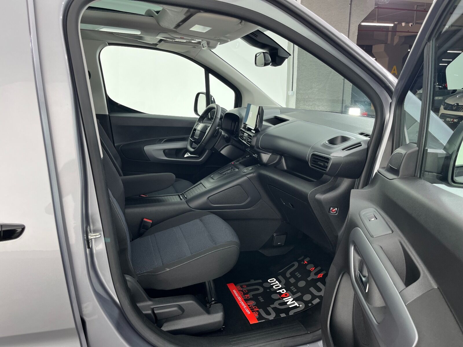 Fiat Doblo Combi 1.5 BlueHDİ Premio Plus - 2025 - Detay