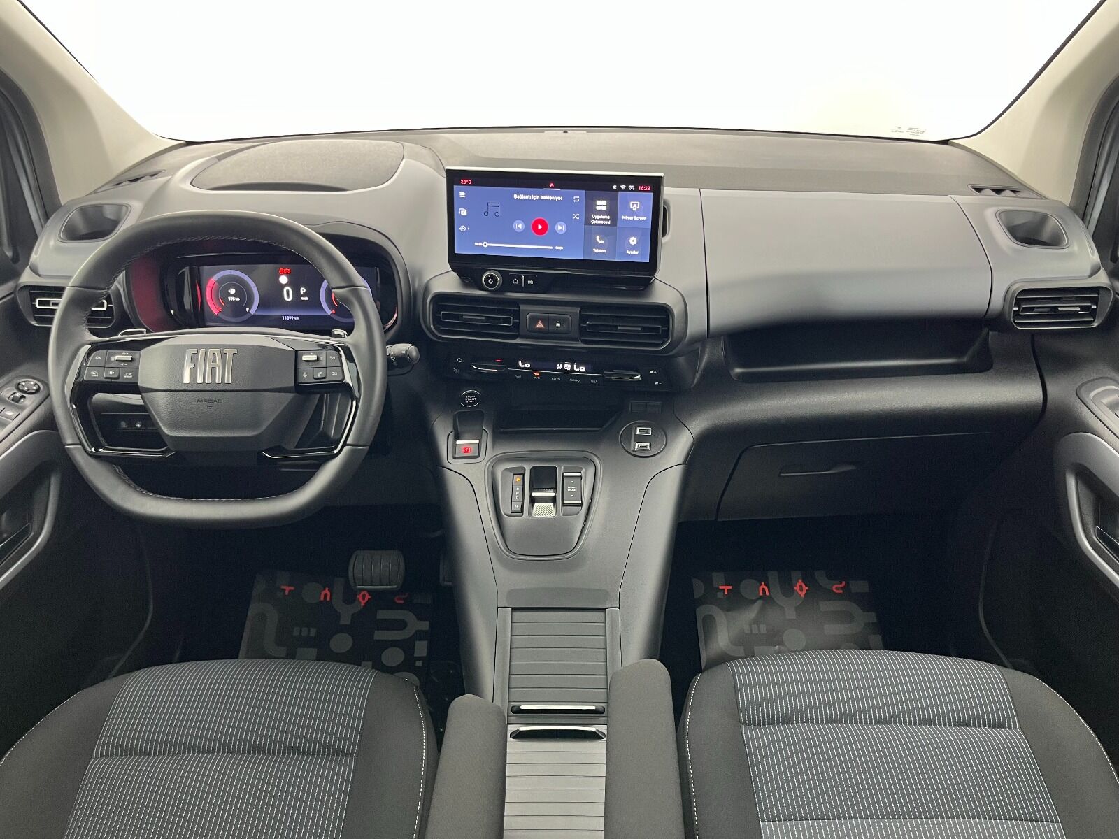 Fiat Doblo Combi 1.5 BlueHDİ Premio Plus - 2025 - Detay