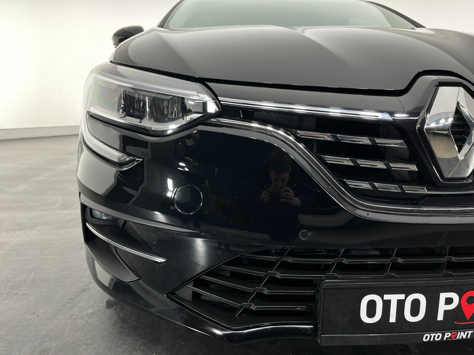 Renault Megane Sedan 1.5 Blue DCI Icon EDC - 2024 - Detay