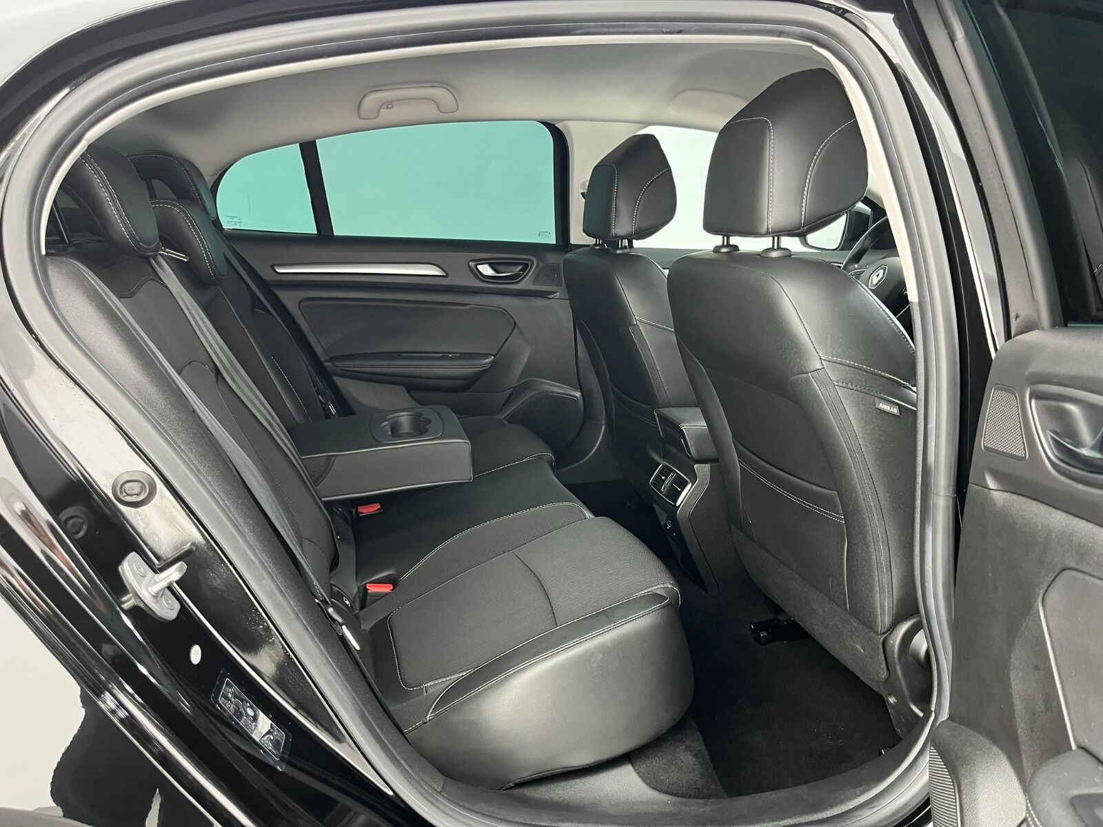 Renault Megane Sedan 1.5 Blue DCI Icon EDC - 2024 - Detay