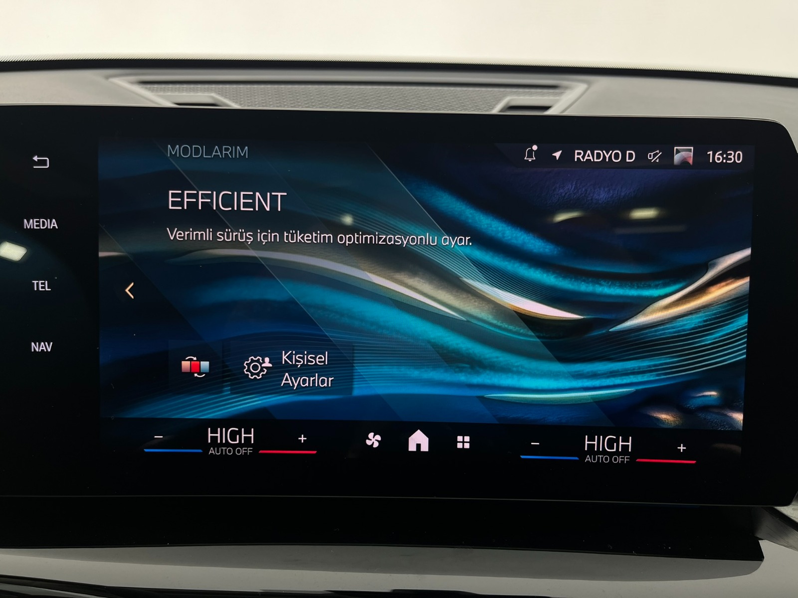 BMW X1 SUV 25e xDrive X Line Otomatik - 2025 - Detay