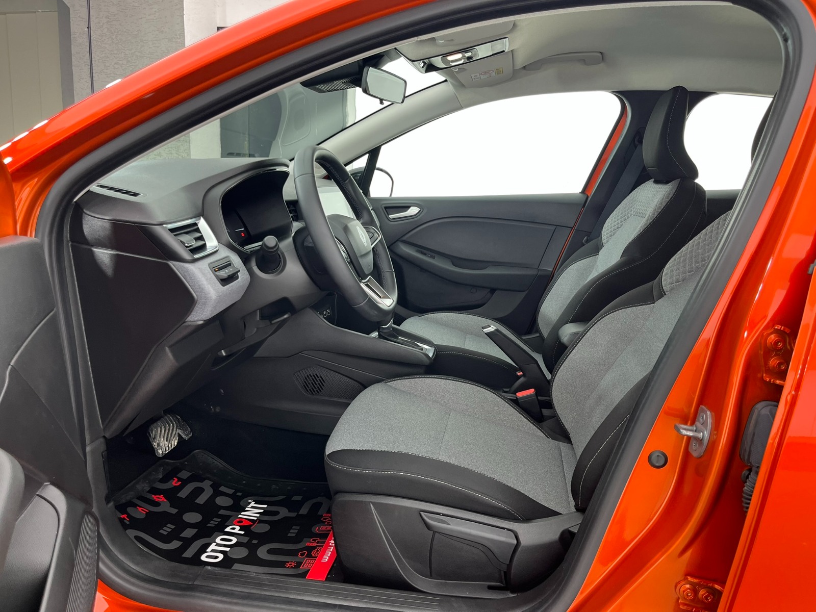 Renault Clio Hatchback 1.0 TCe Evolution X-Tronic - 2024 - Detay