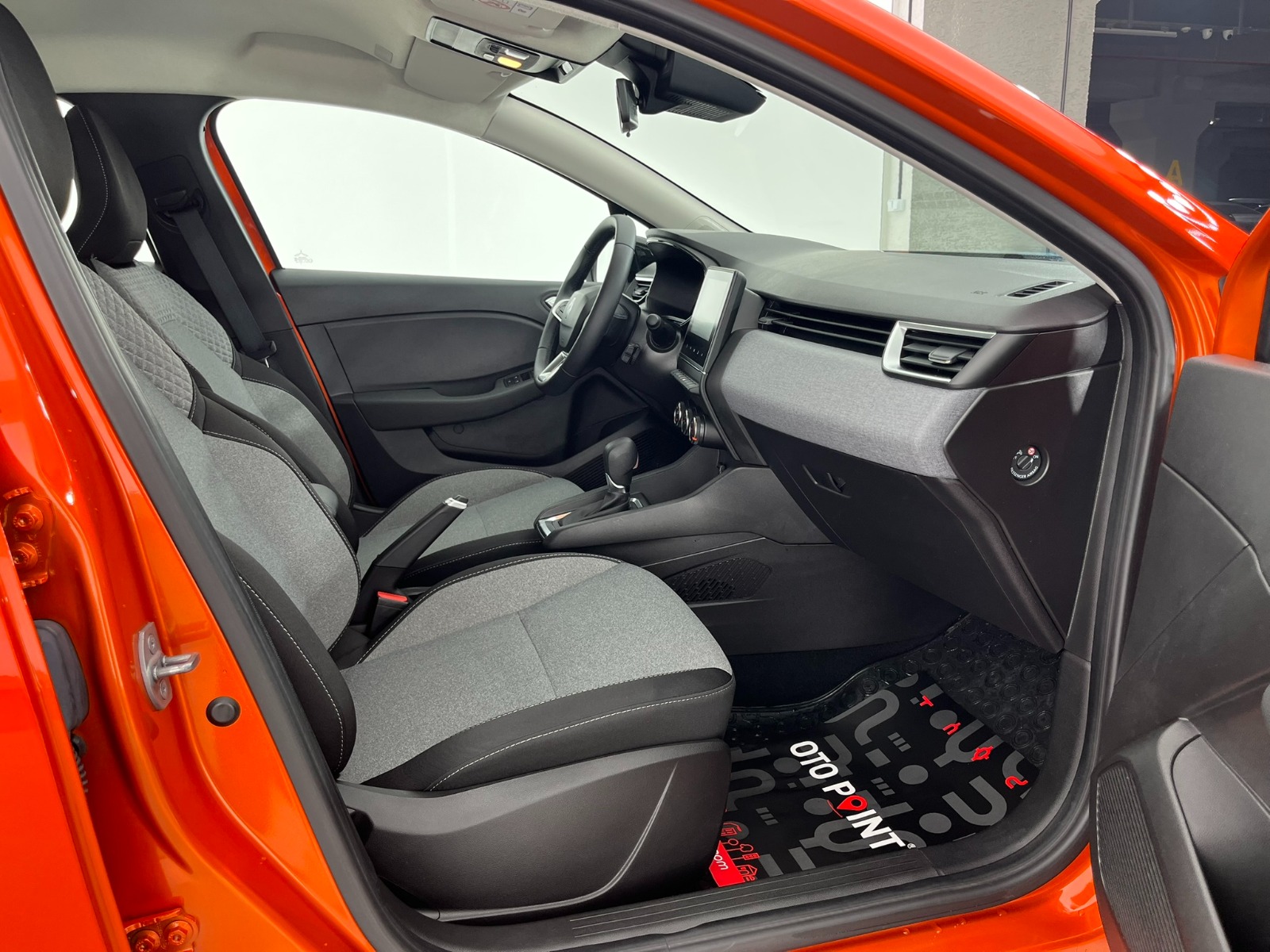 Renault Clio Hatchback 1.0 TCe Evolution X-Tronic - 2024 - Detay