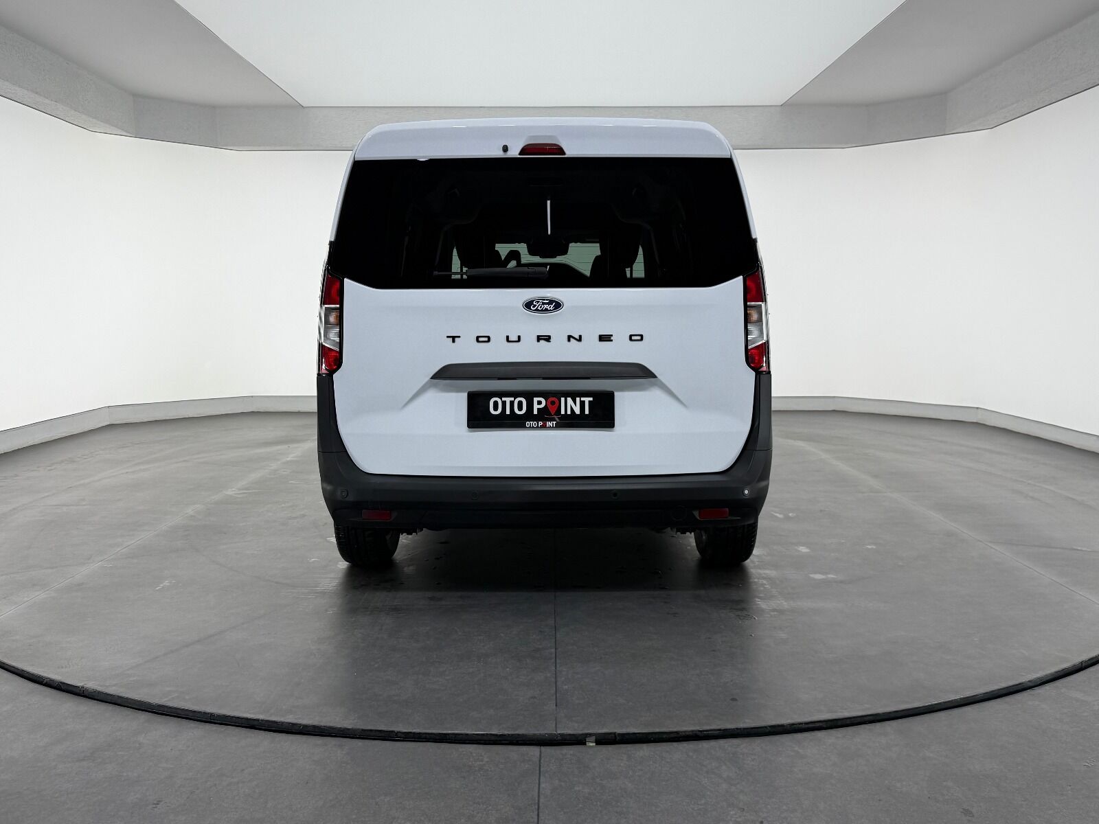 Ford Tourneo Courier 1.5L EcoBlue Deluxe - 2025 - Detay