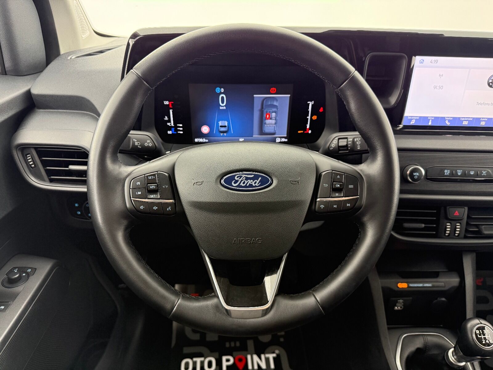 Ford Tourneo Courier 1.5L EcoBlue Deluxe - 2025 - Detay