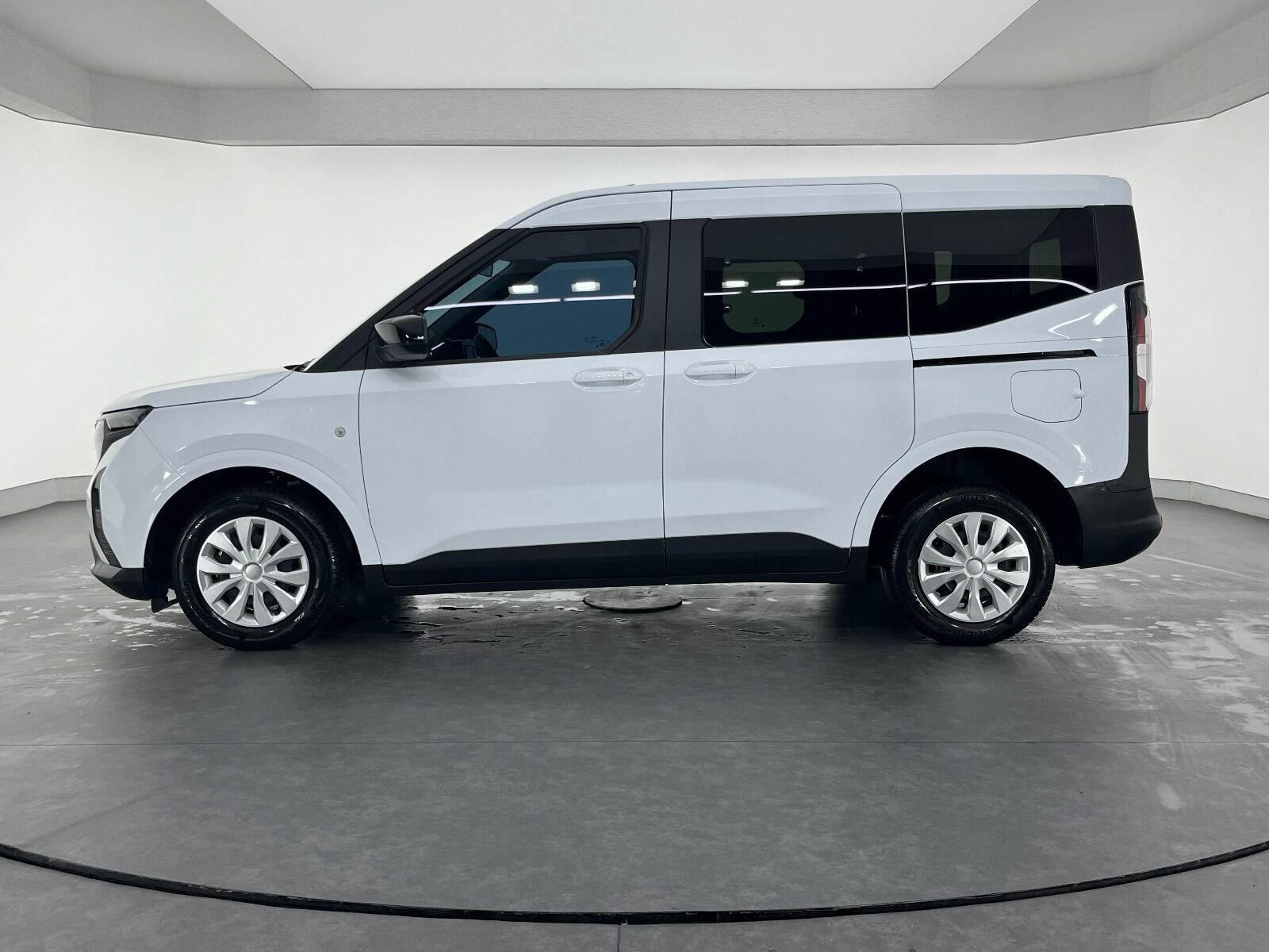 Ford Tourneo Courier Kombi 1.5 EcoBlue Deluxe - 2025 - Detay