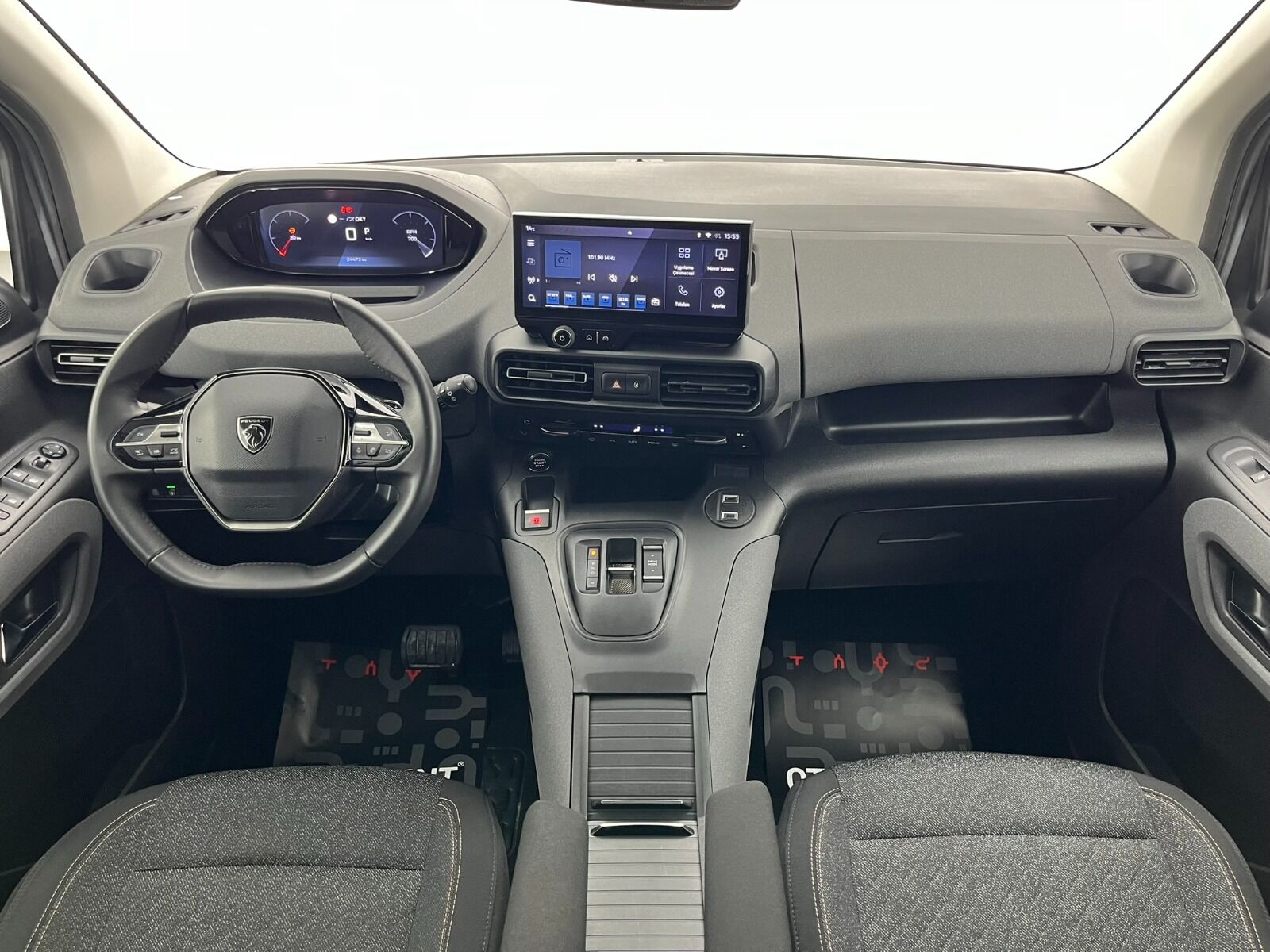 Peugeot Rifter Combi 1.5 BlueHDI Allure EAT8 - 2025 - Detay