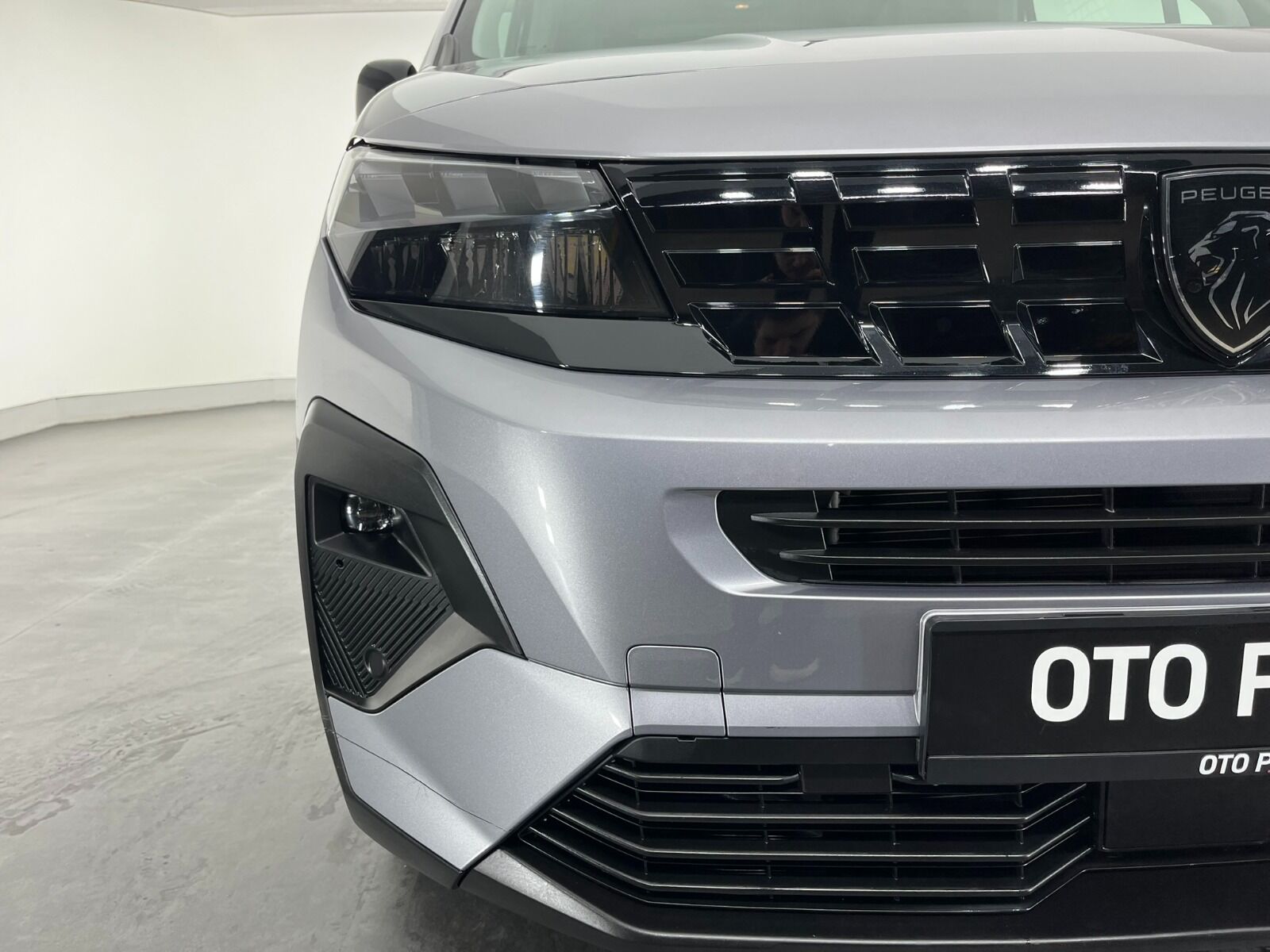 Peugeot Rifter Combi 1.5 BlueHDI Allure EAT8 - 2025 - Detay