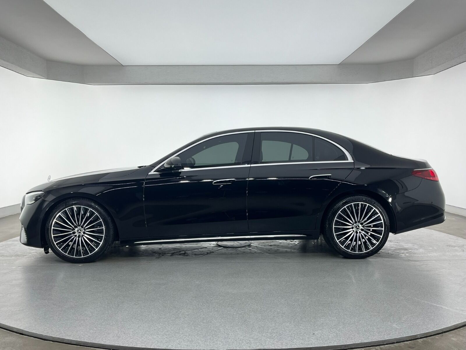 Mercedes-Benz E Sedan 220d 4Matic Edition1 Exclusive 9G-Tronic - 2023 - Detay