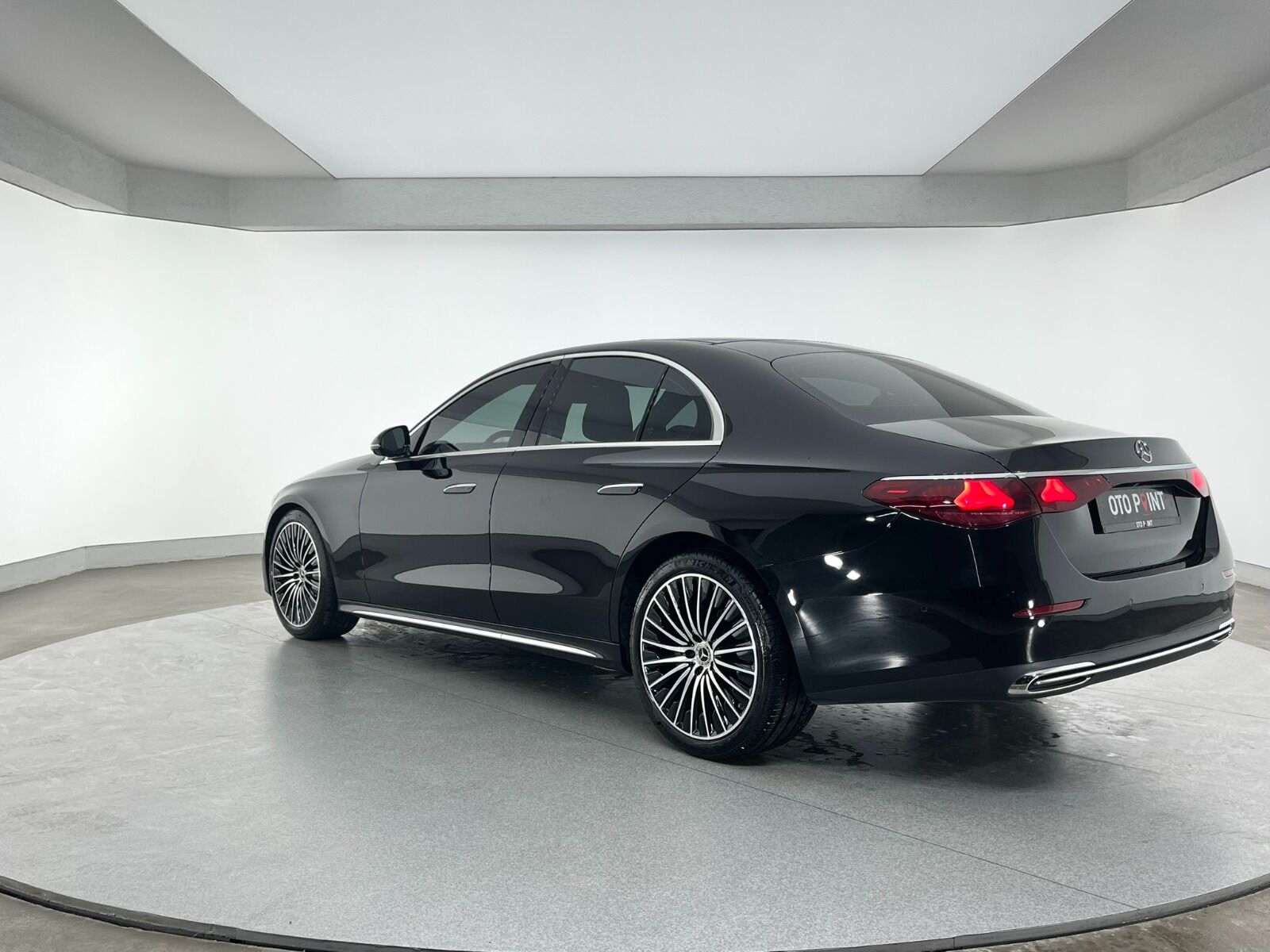 Mercedes-Benz E Sedan 220d 4Matic Edition1 Exclusive 9G-Tronic - 2023 - Detay