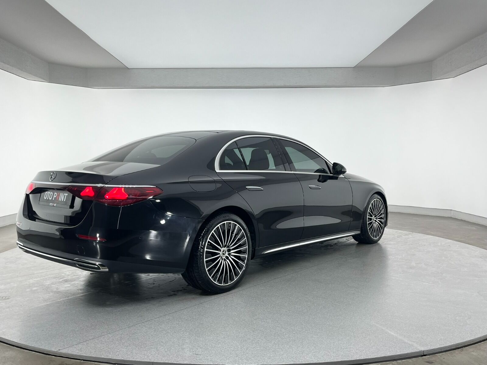 Mercedes-Benz E Sedan 220d 4Matic Edition1 Exclusive 9G-Tronic - 2023 - Detay