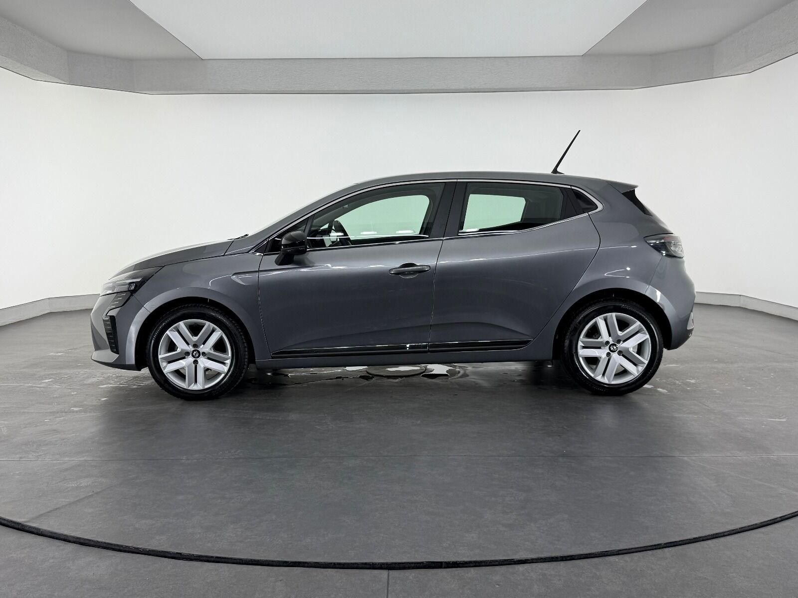 Renault Clio 1.0 TCE Evolution X-Tronic - 2025 - Detay