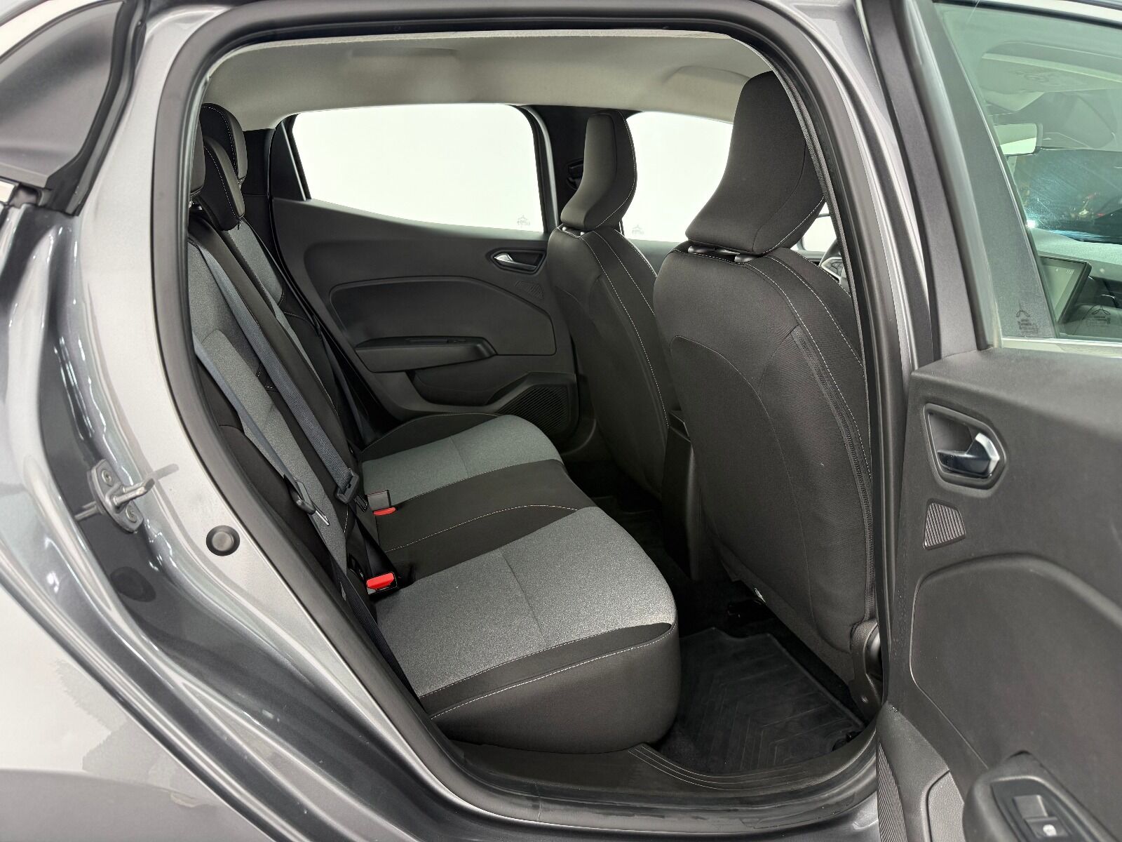 Renault Clio 1.0 TCE Evolution X-Tronic - 2025 - Detay
