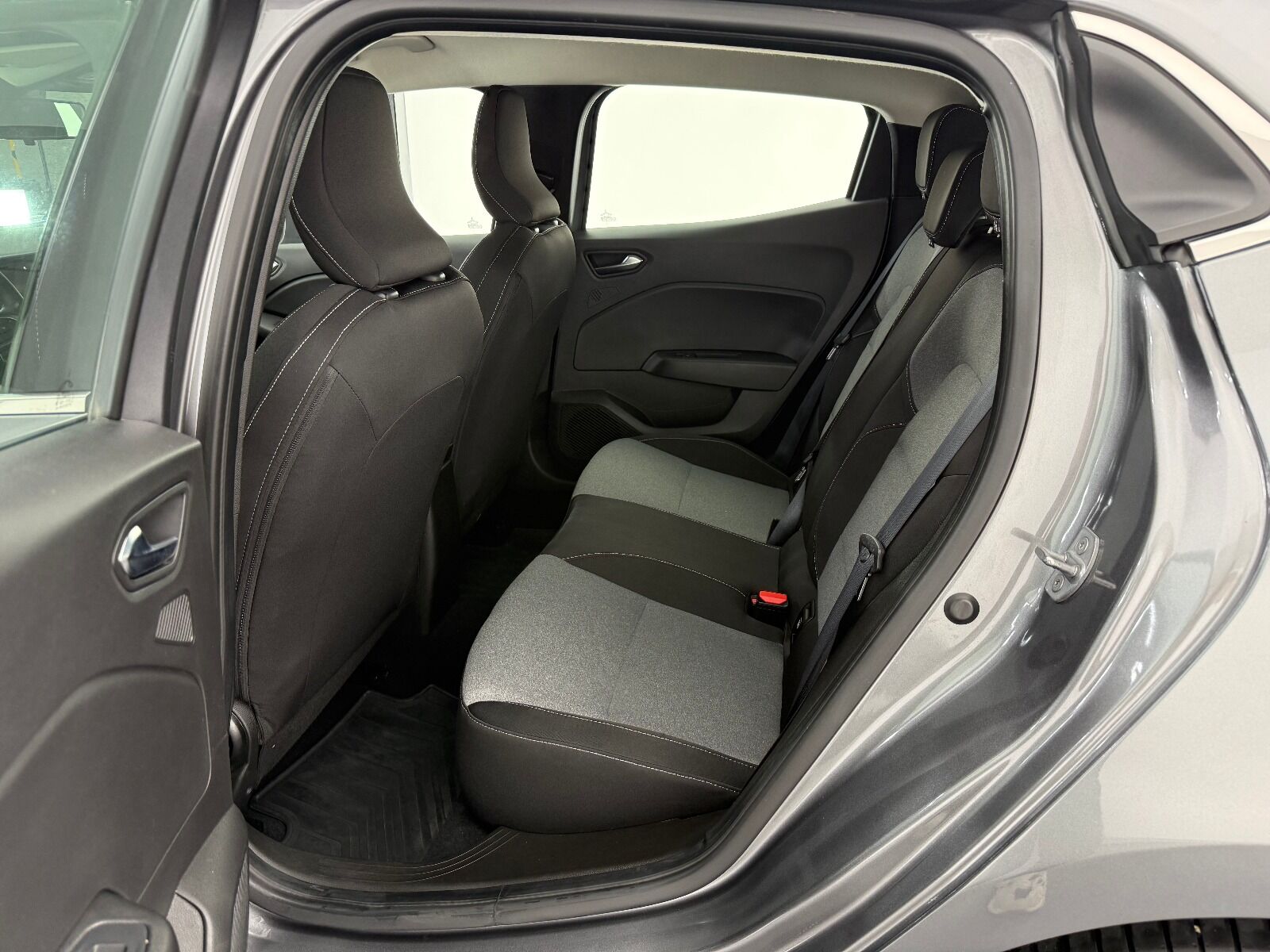 Renault Clio 1.0 TCE Evolution X-Tronic - 2025 - Detay
