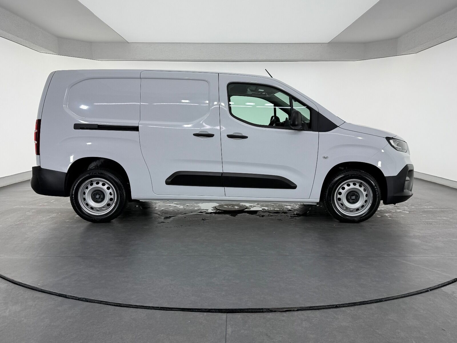 Fiat Doblo Cargo 1.5 BlueHDİ Maxi - 2024 - Detay